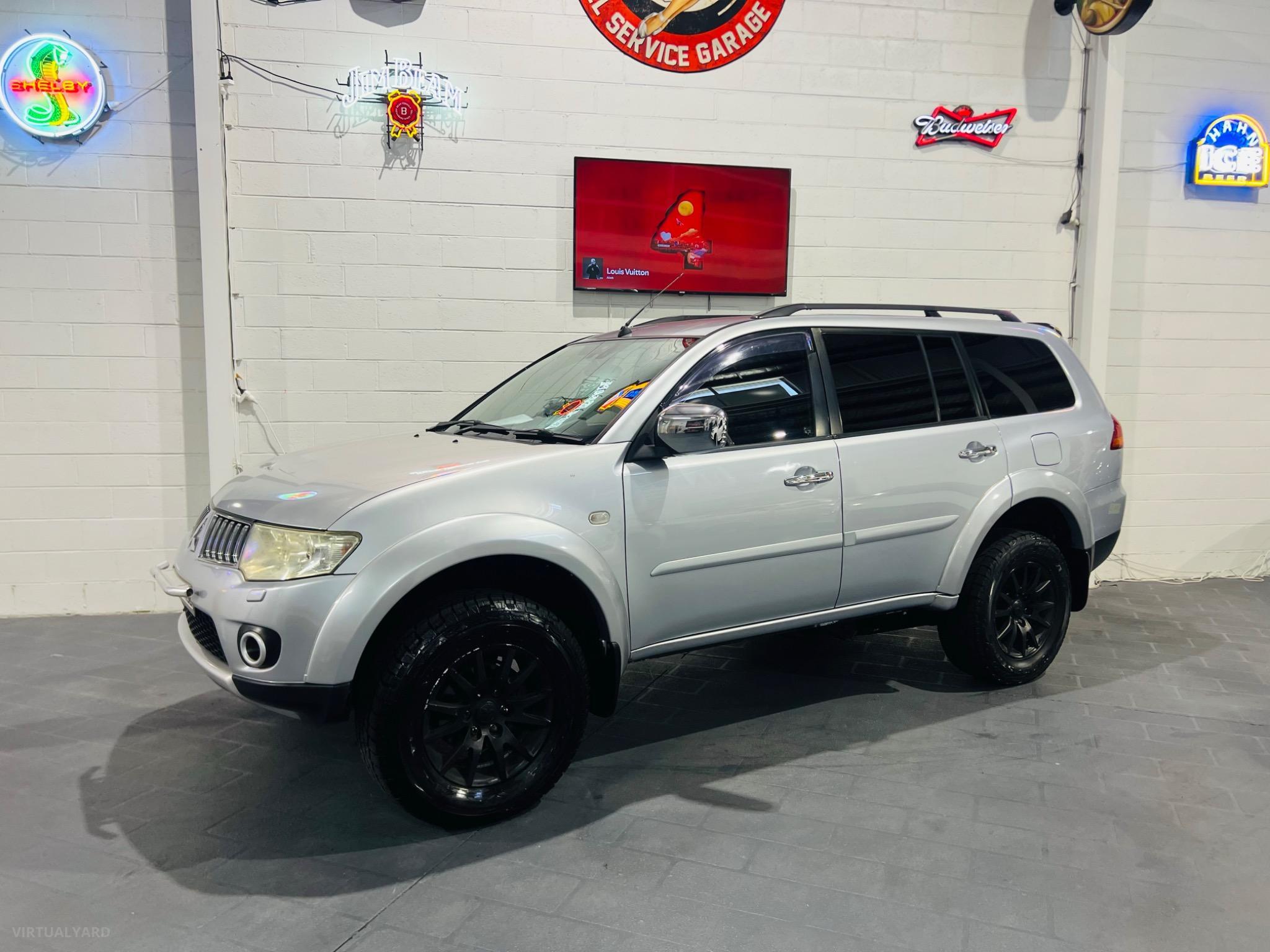 MITSUBISHI CHALLENGER