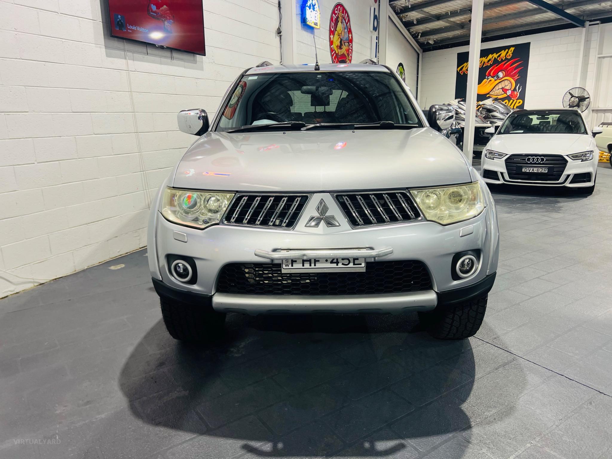 MITSUBISHI CHALLENGER