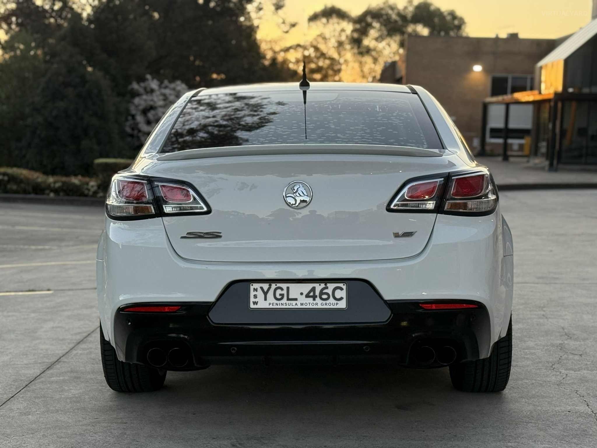 HOLDEN COMMODORE
