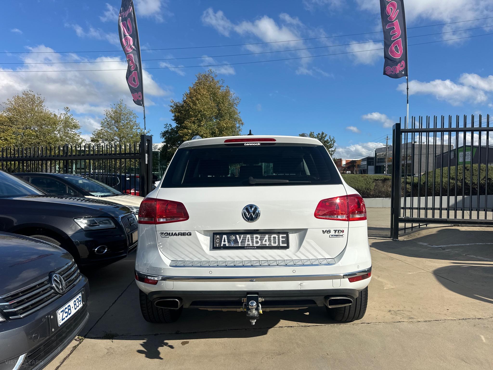 VOLKSWAGEN TOUAREG