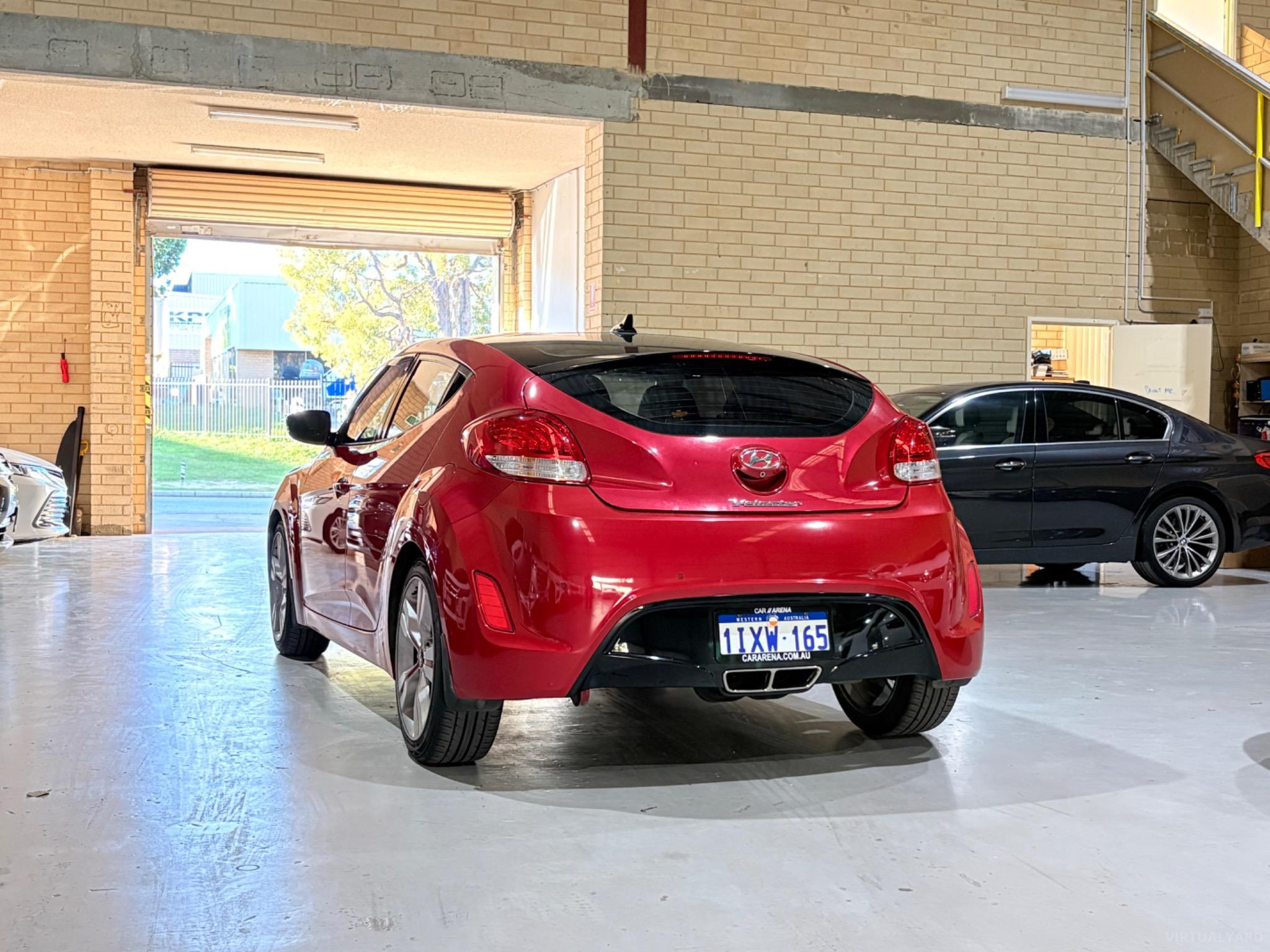 HYUNDAI VELOSTER