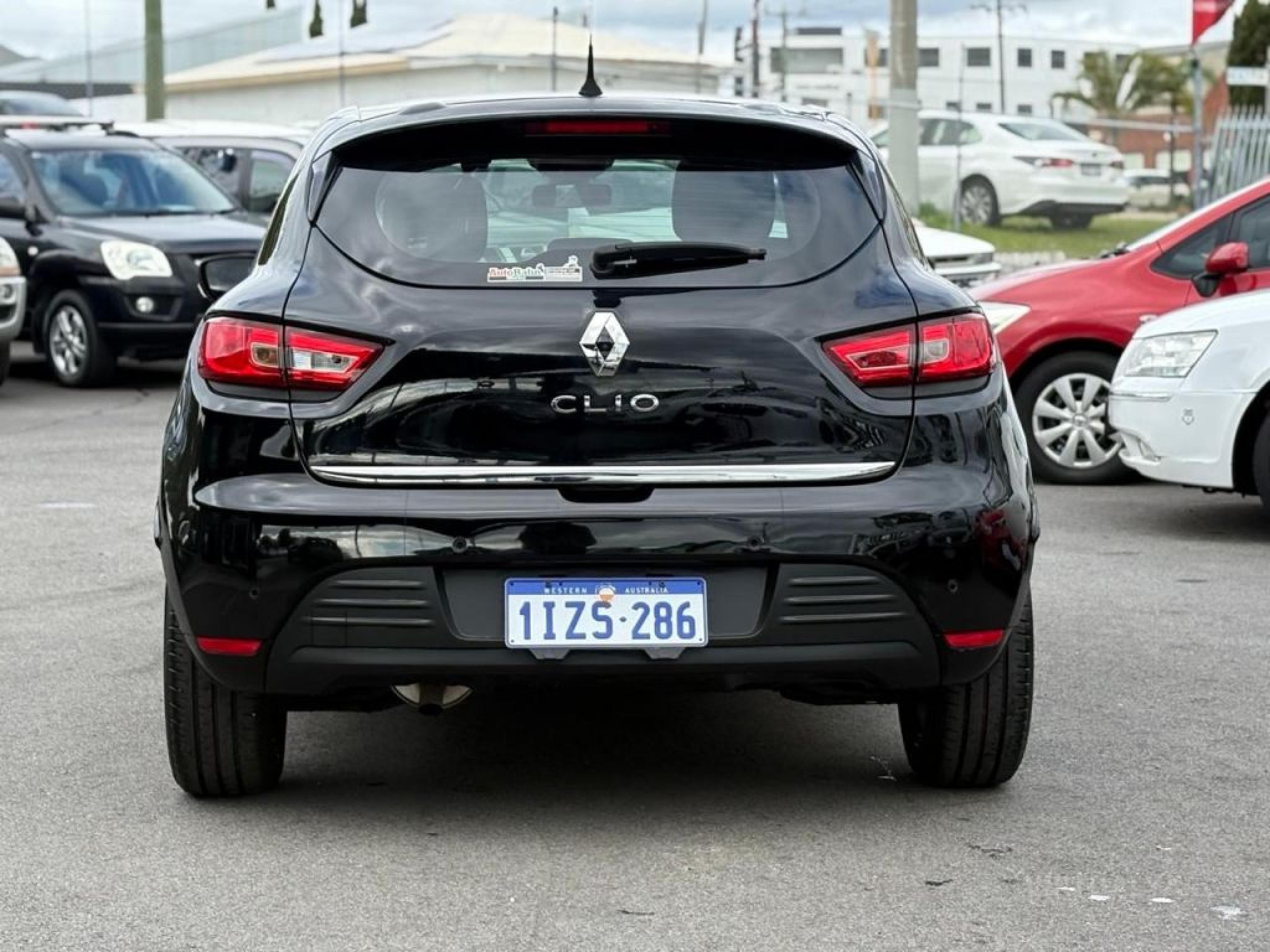 RENAULT CLIO