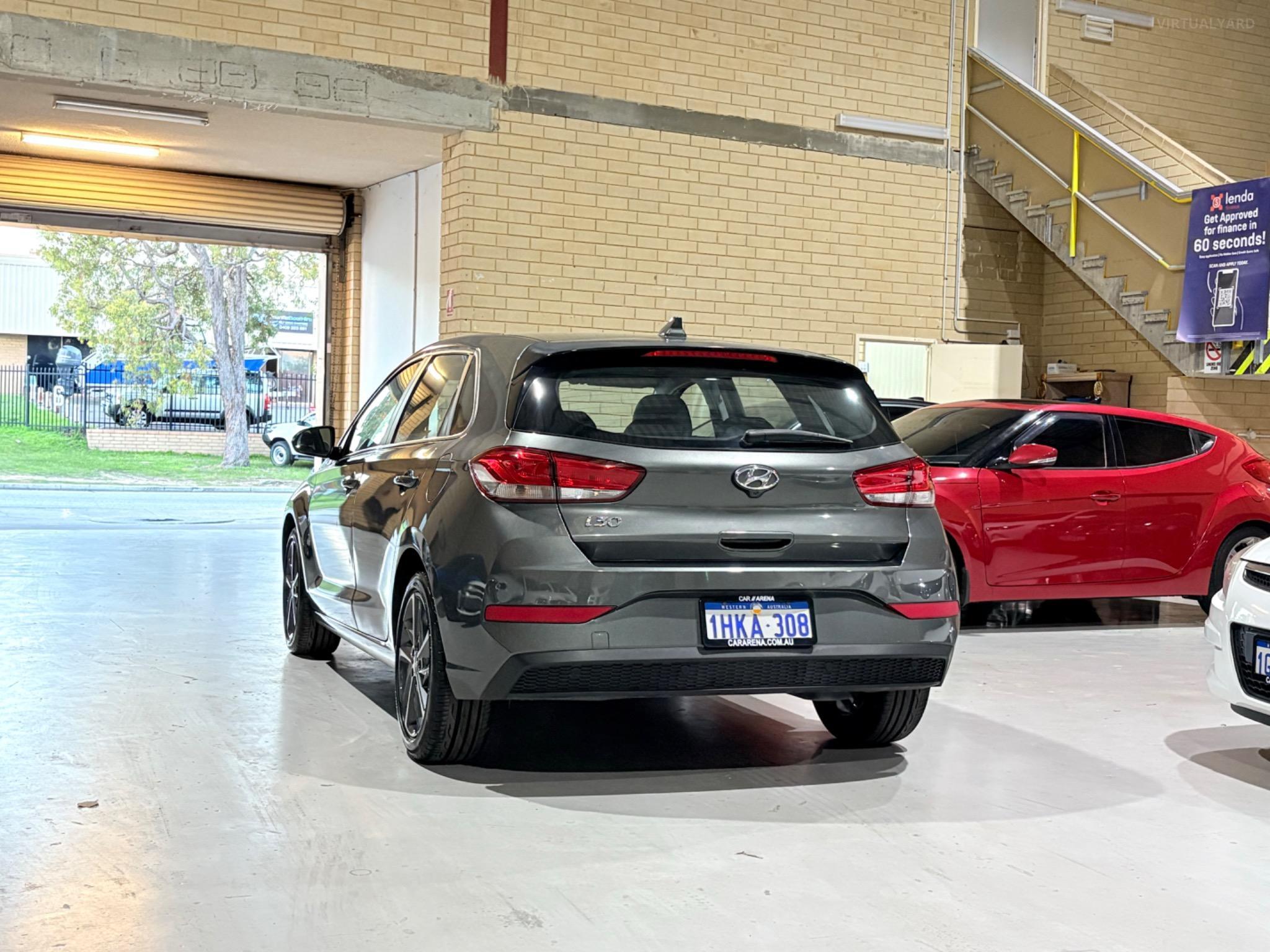 HYUNDAI i30