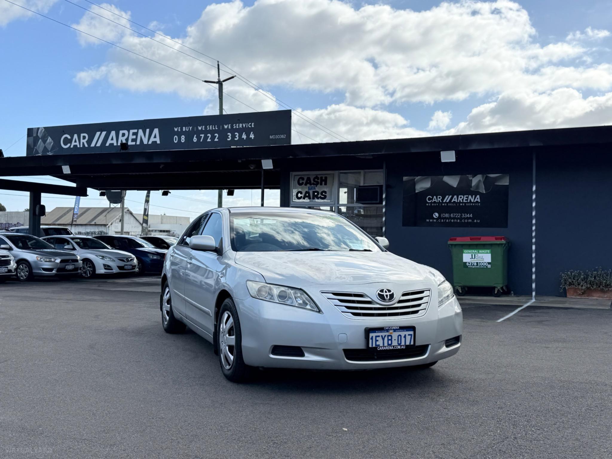 TOYOTA CAMRY