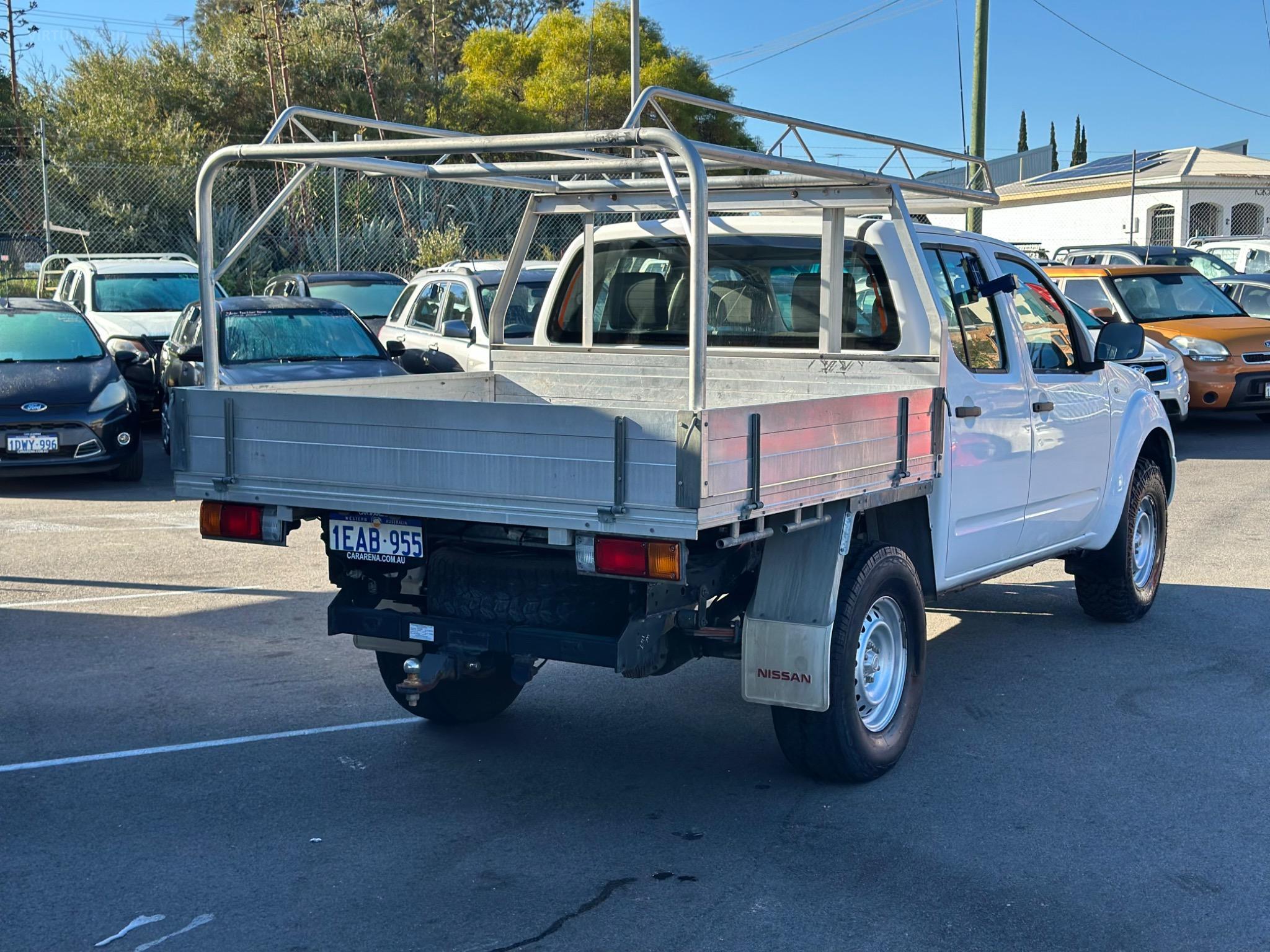 NISSAN NAVARA
