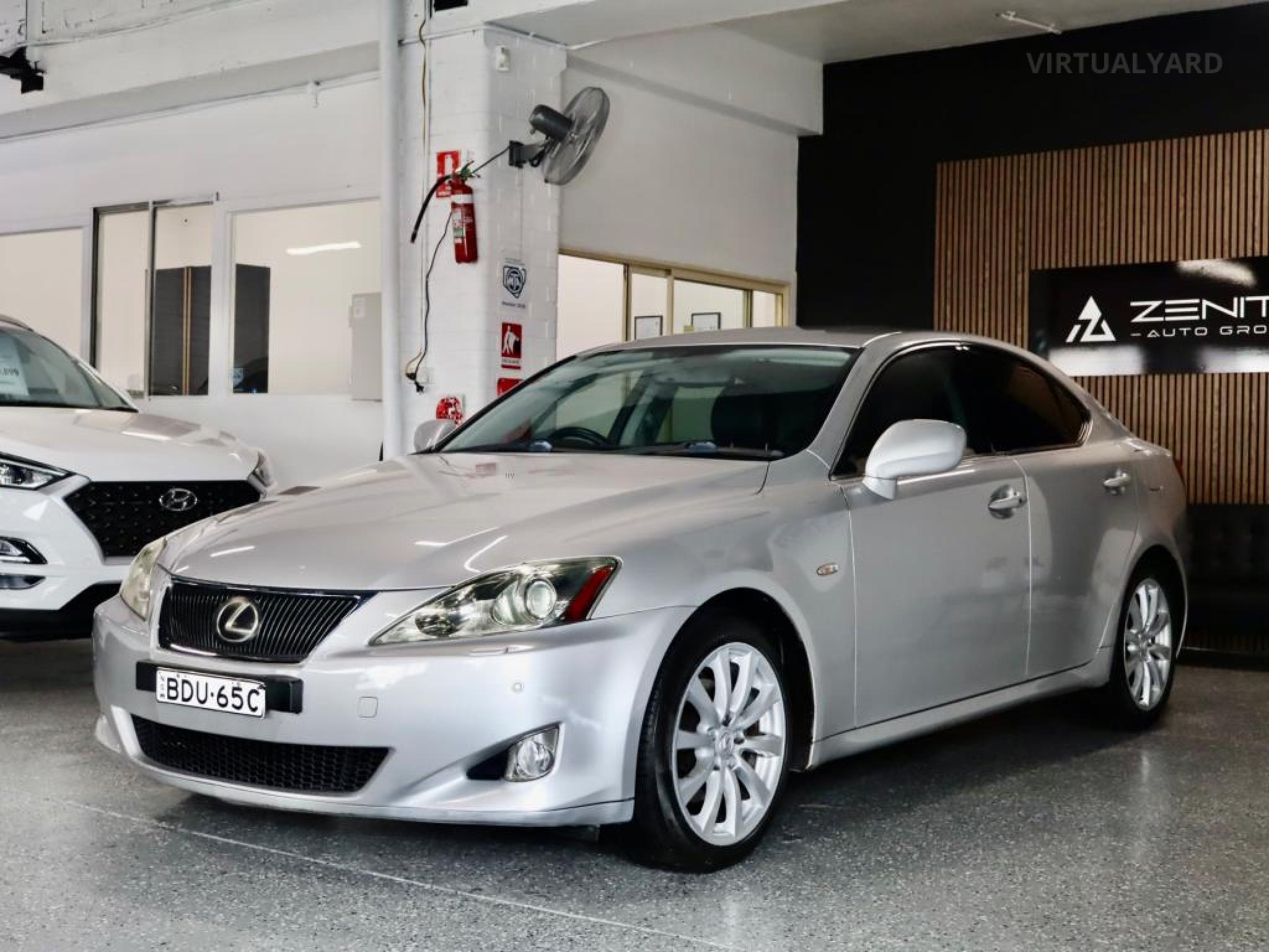 LEXUS IS250