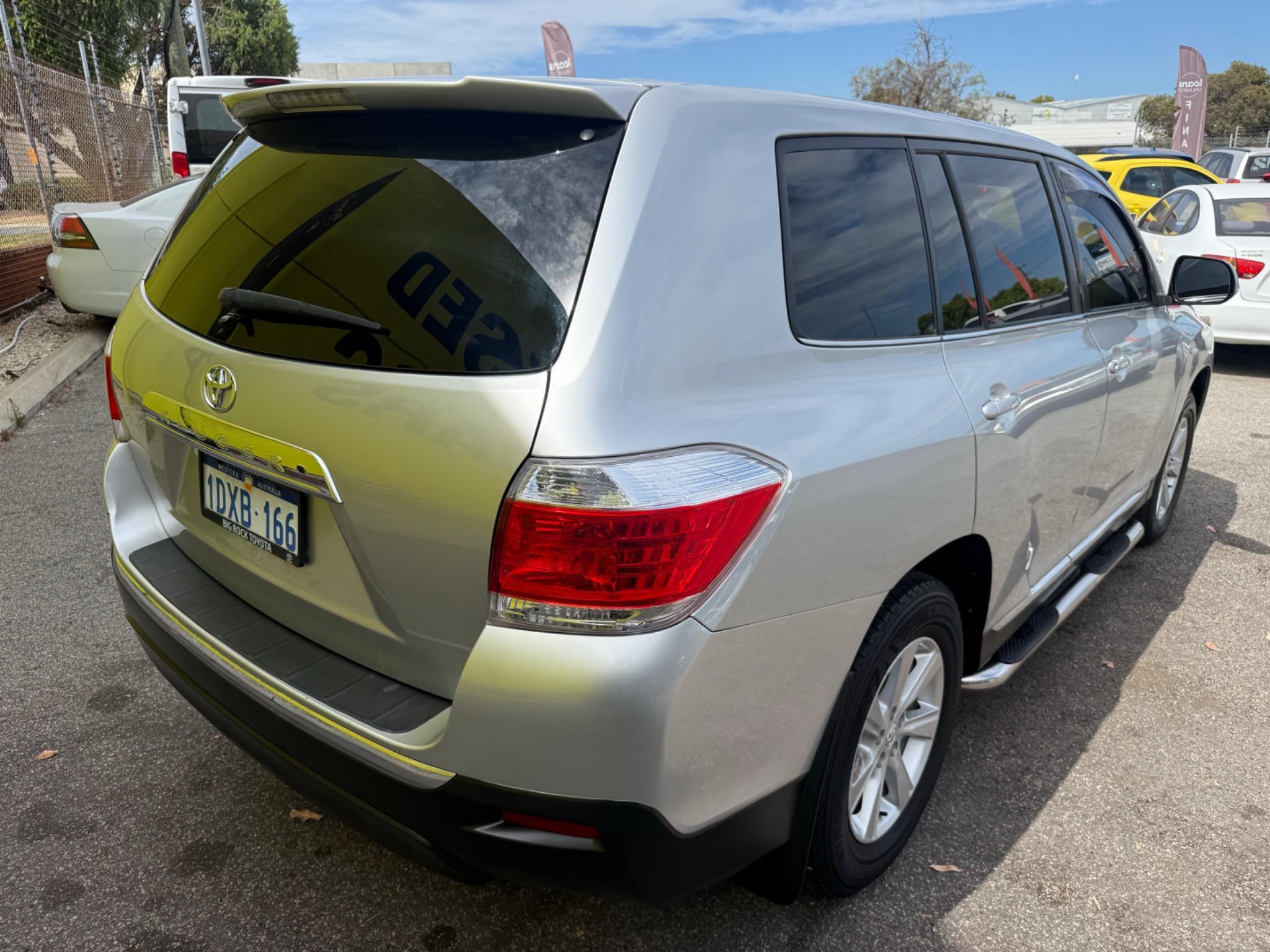 TOYOTA KLUGER