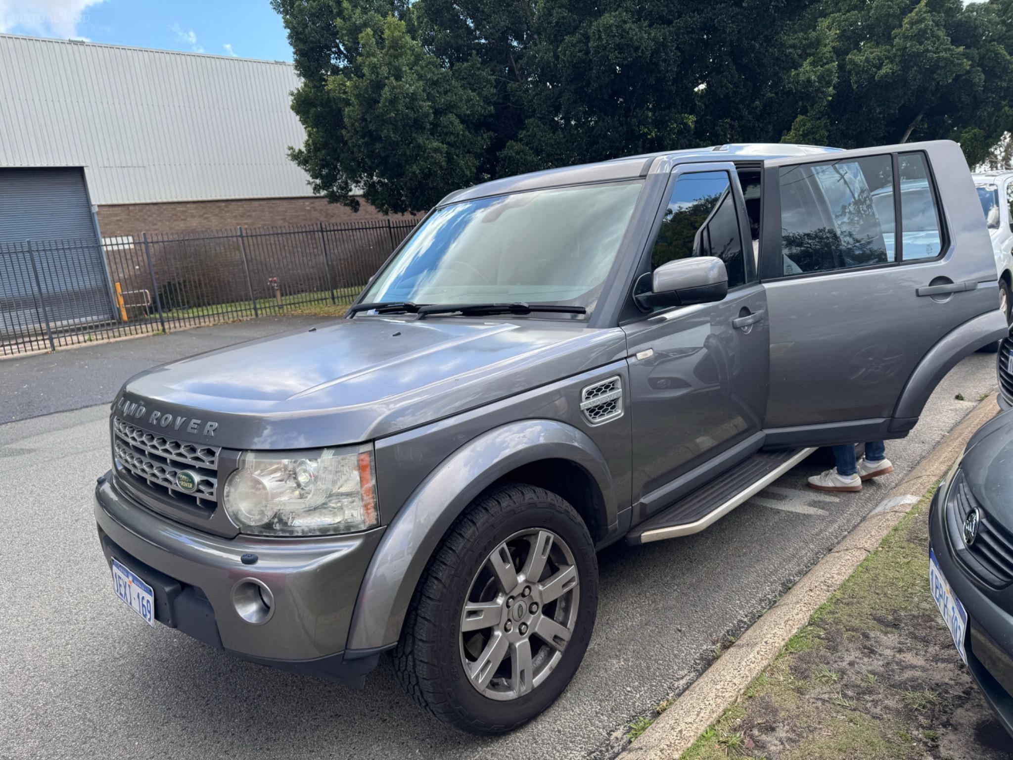 Land Rover Discovery 4