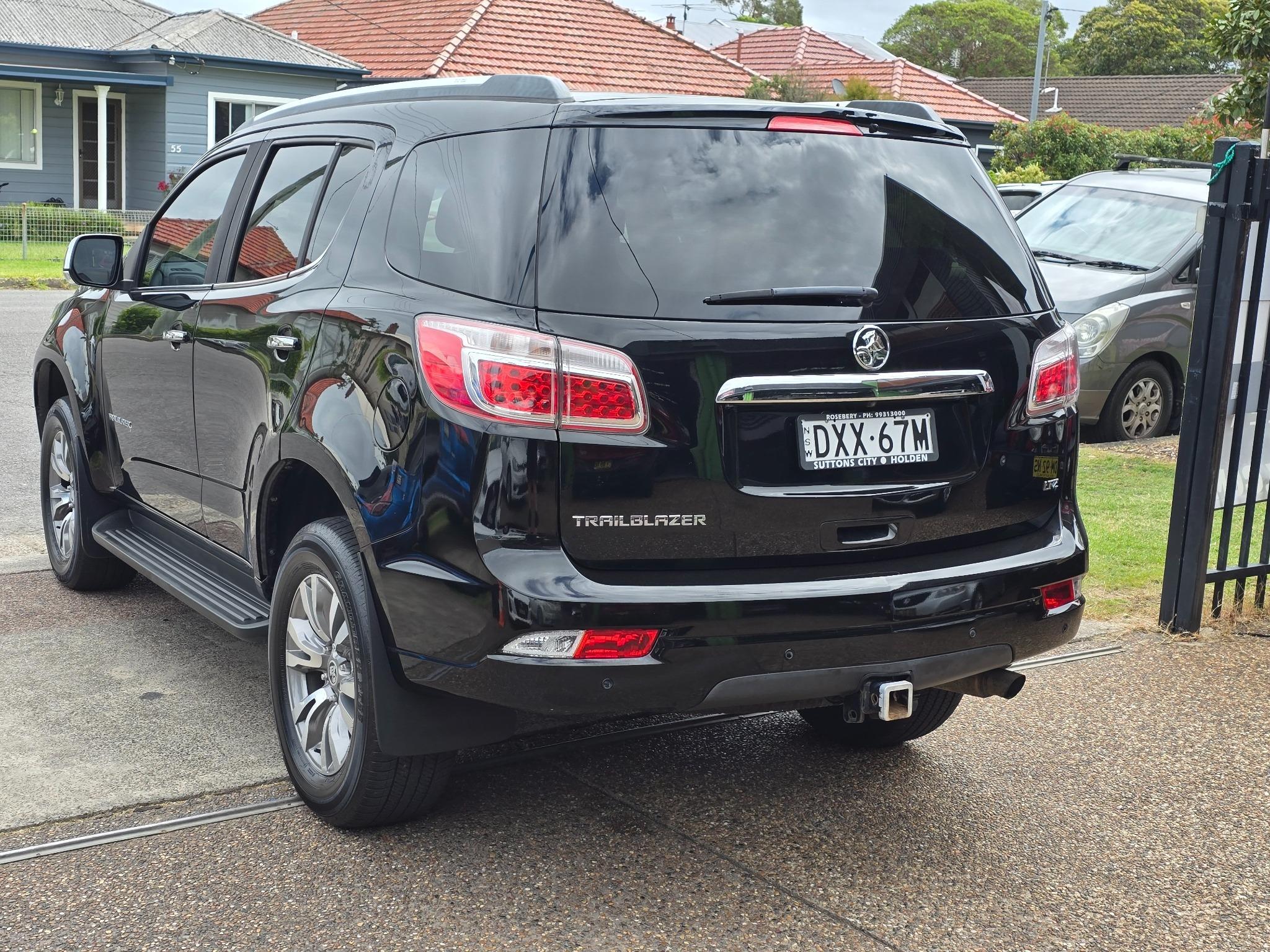 HOLDEN TRAILBLAZER