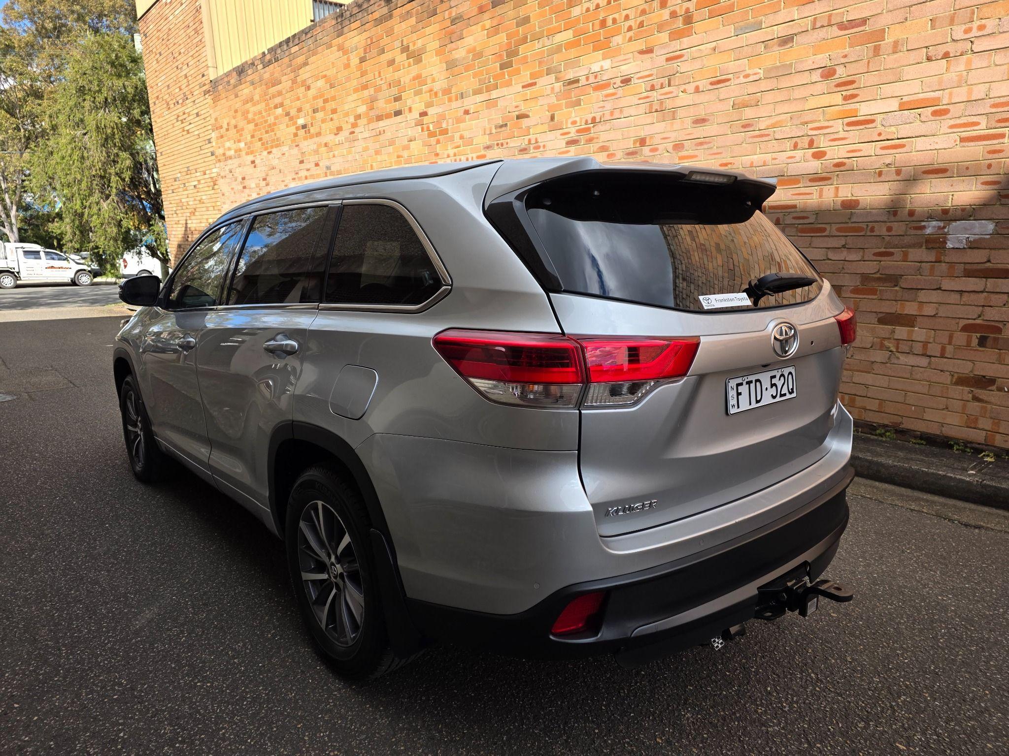 TOYOTA KLUGER