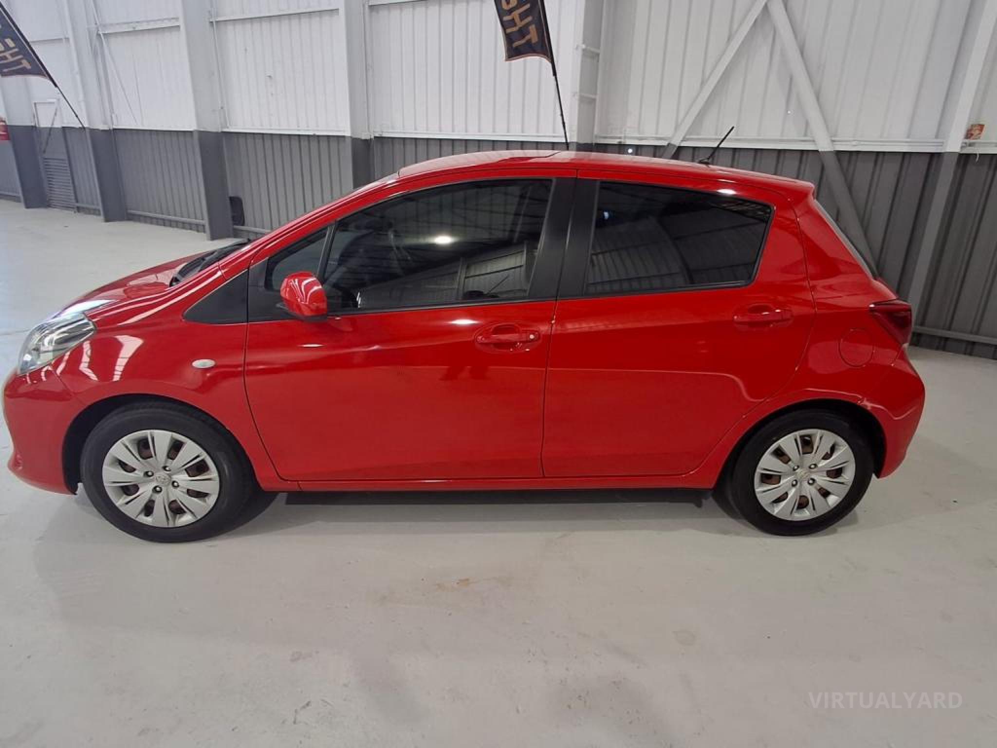 TOYOTA YARIS