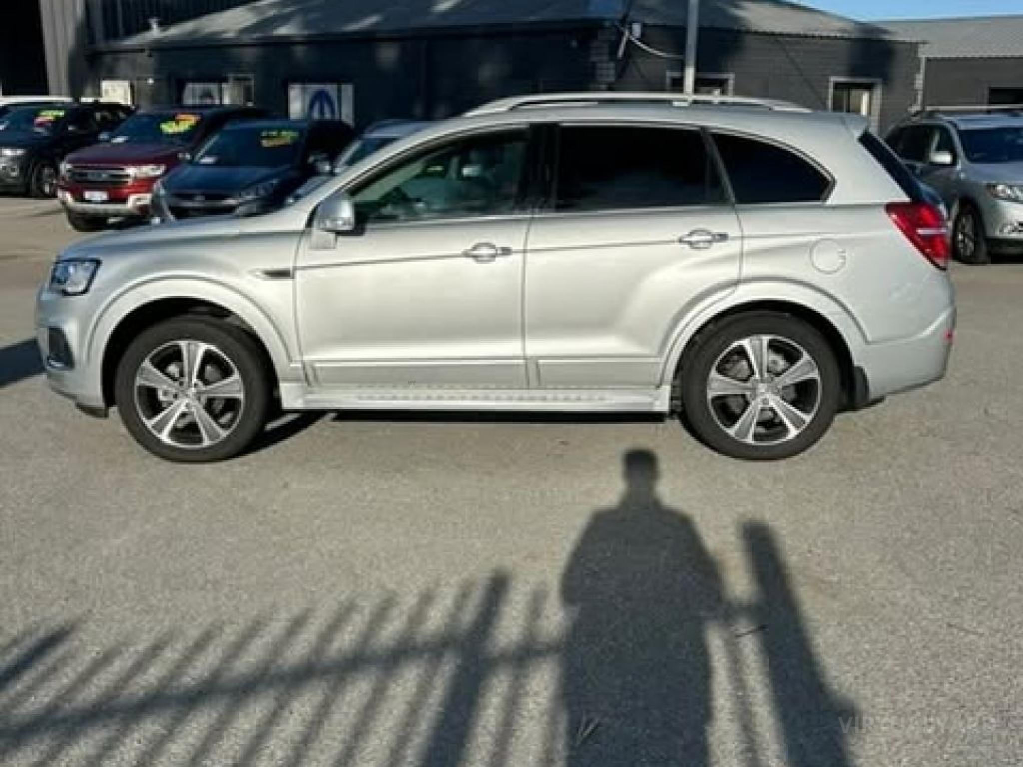 HOLDEN CAPTIVA