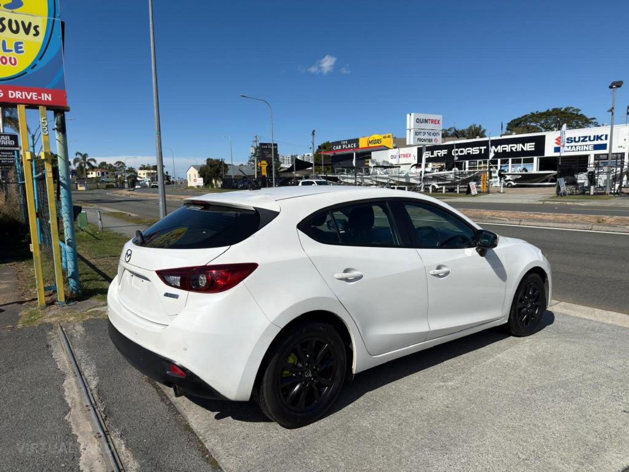 MAZDA 3