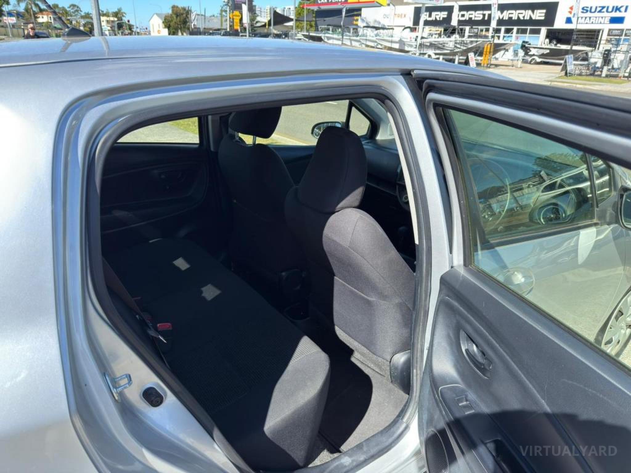 TOYOTA YARIS