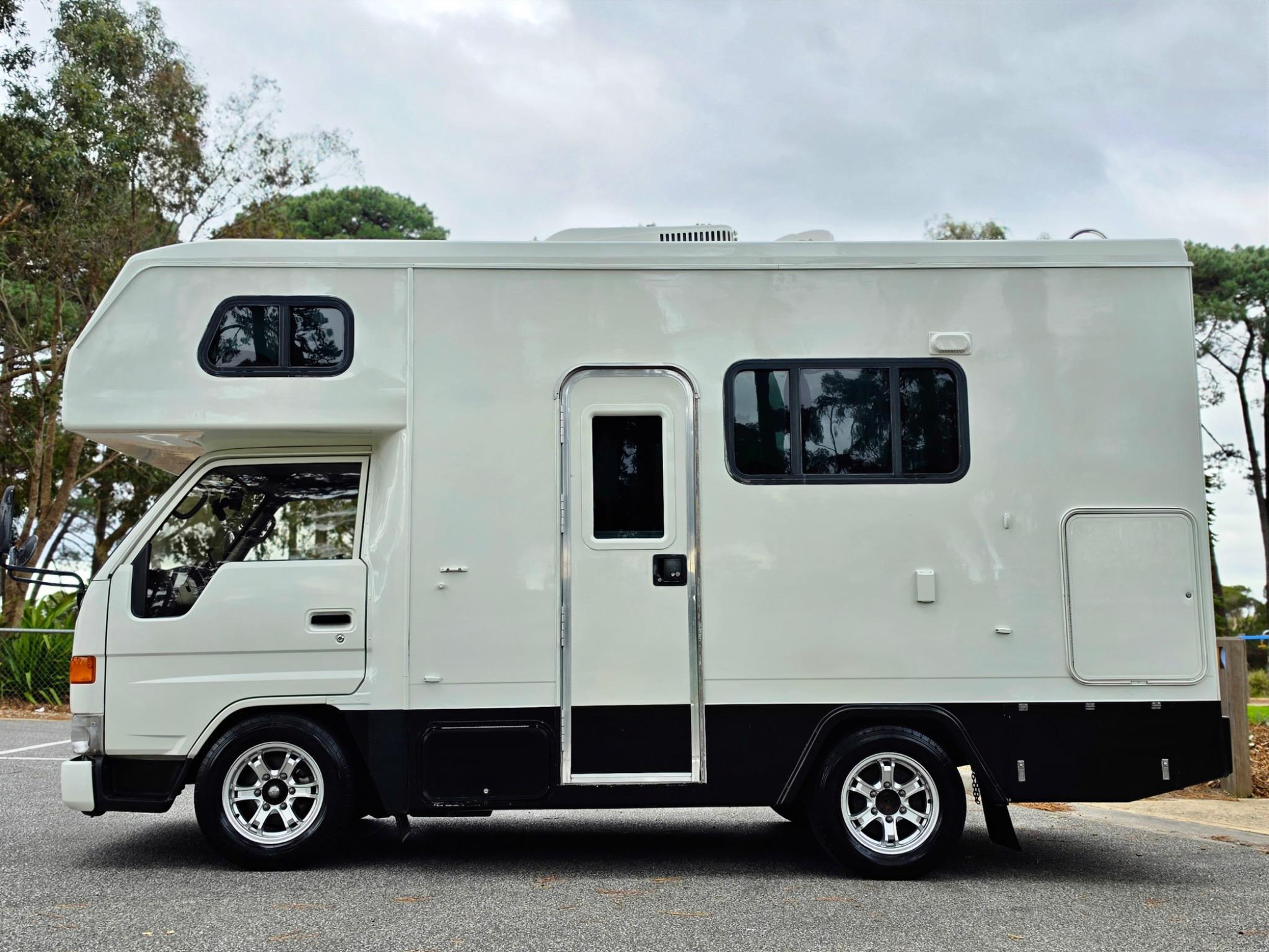 TOYOTA CAMROAD