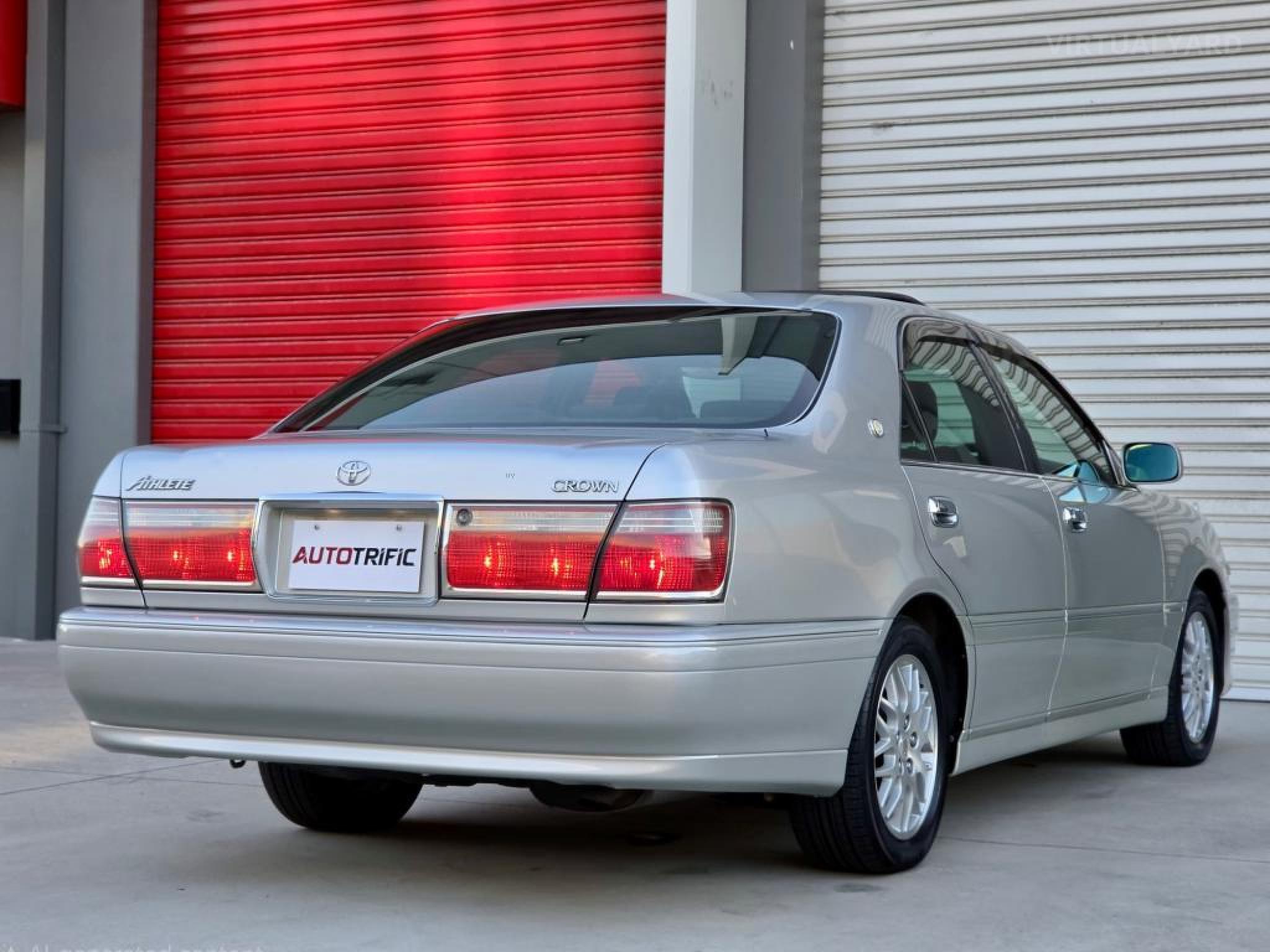 TOYOTA CROWN 