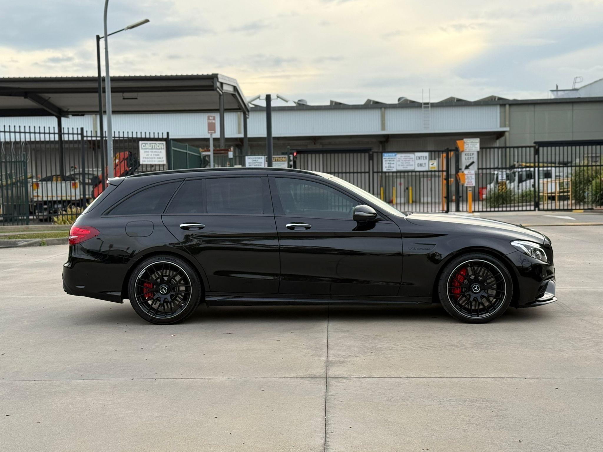 MERCEDES-BENZ C63