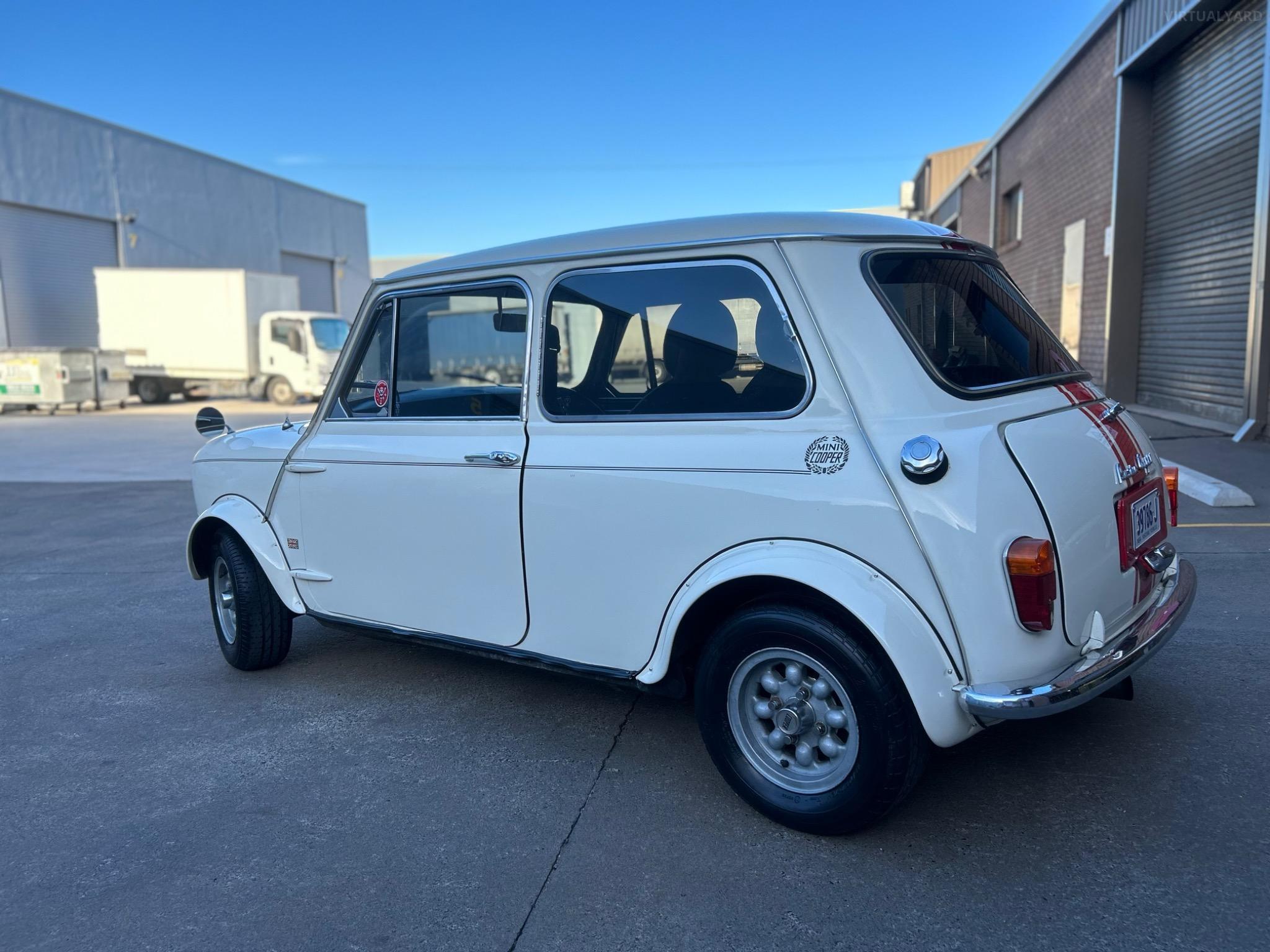 LEYLAND MINI