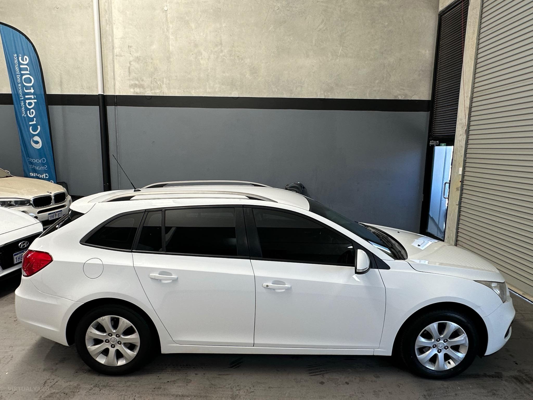 HOLDEN CRUZE