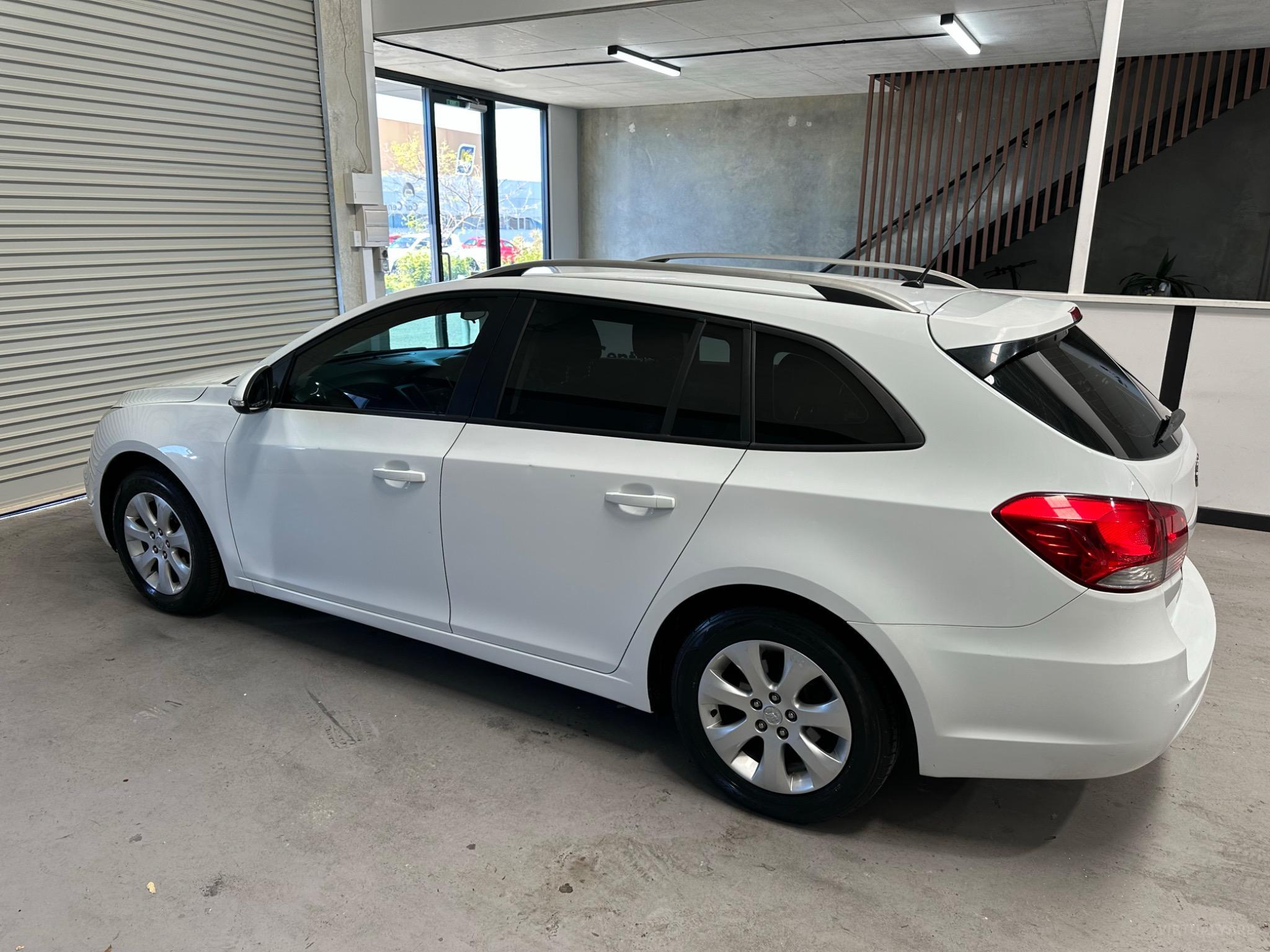 HOLDEN CRUZE