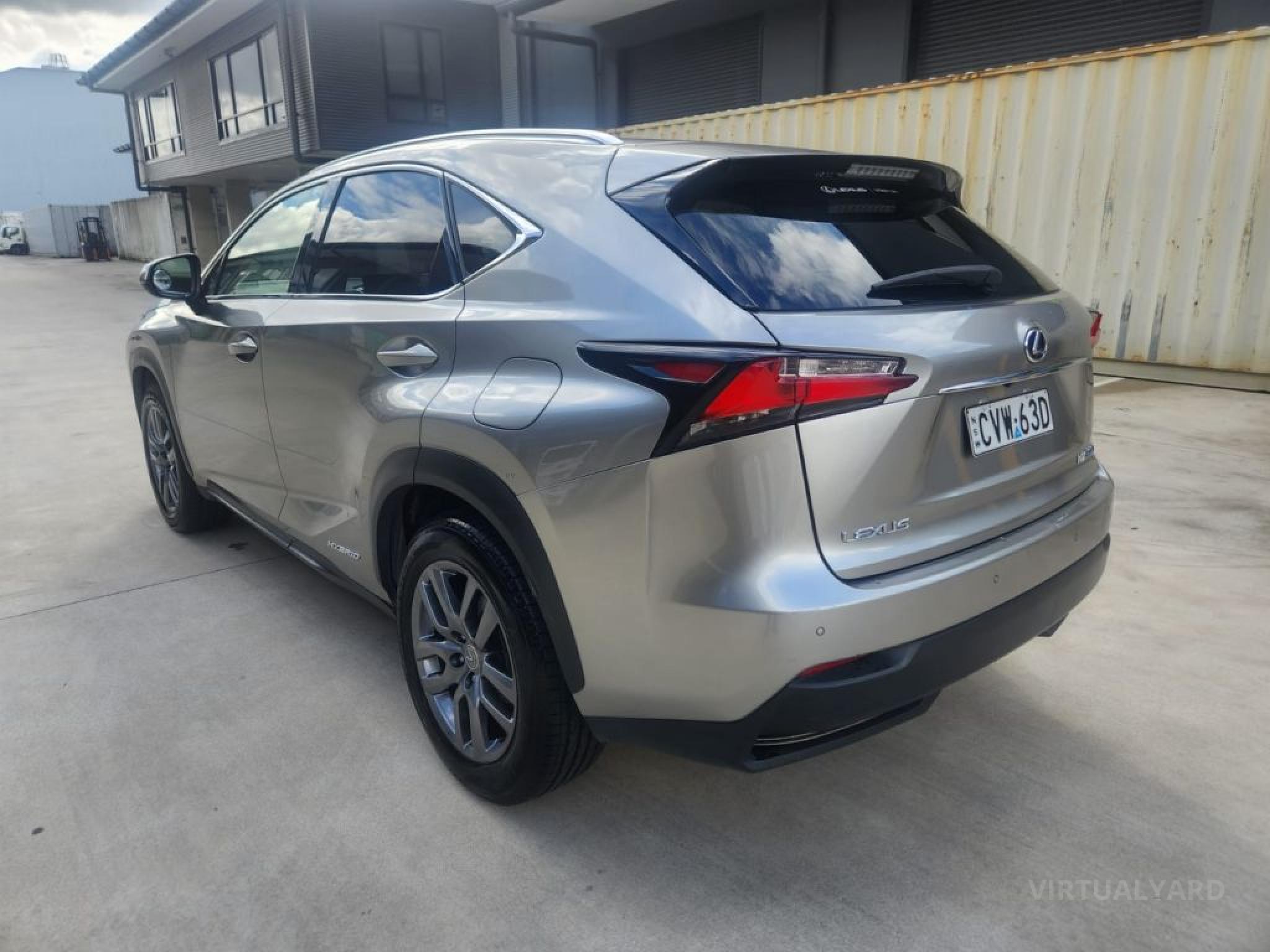LEXUS NX300h