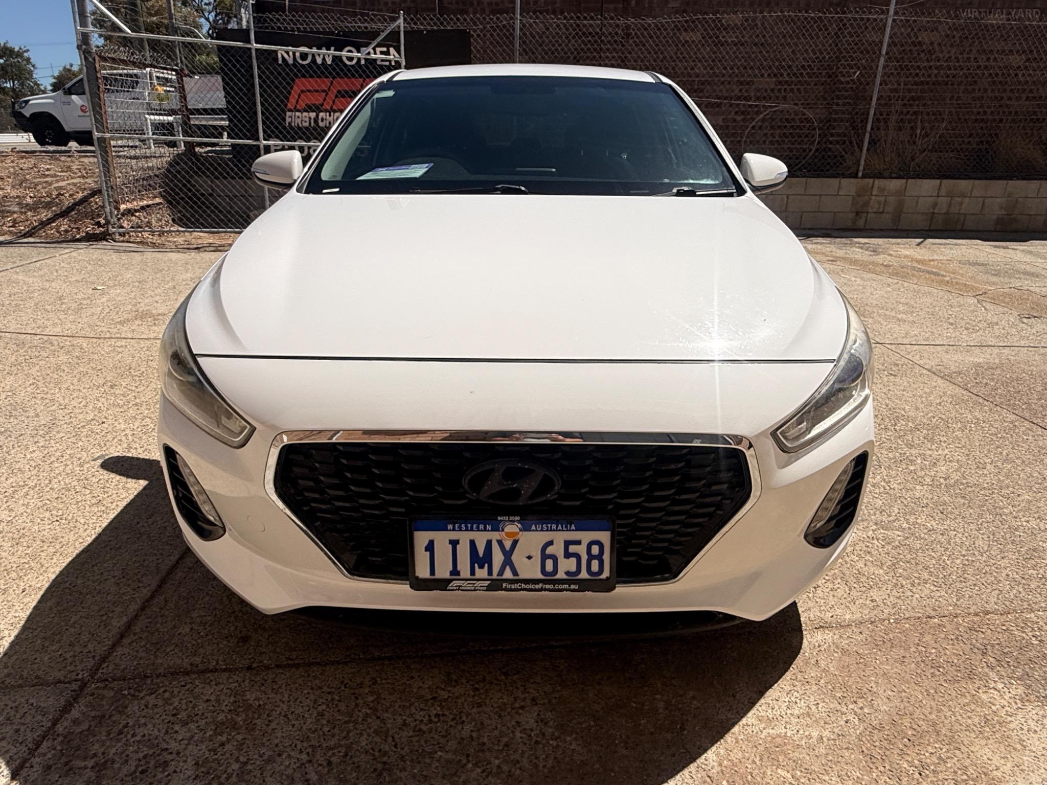 HYUNDAI i30