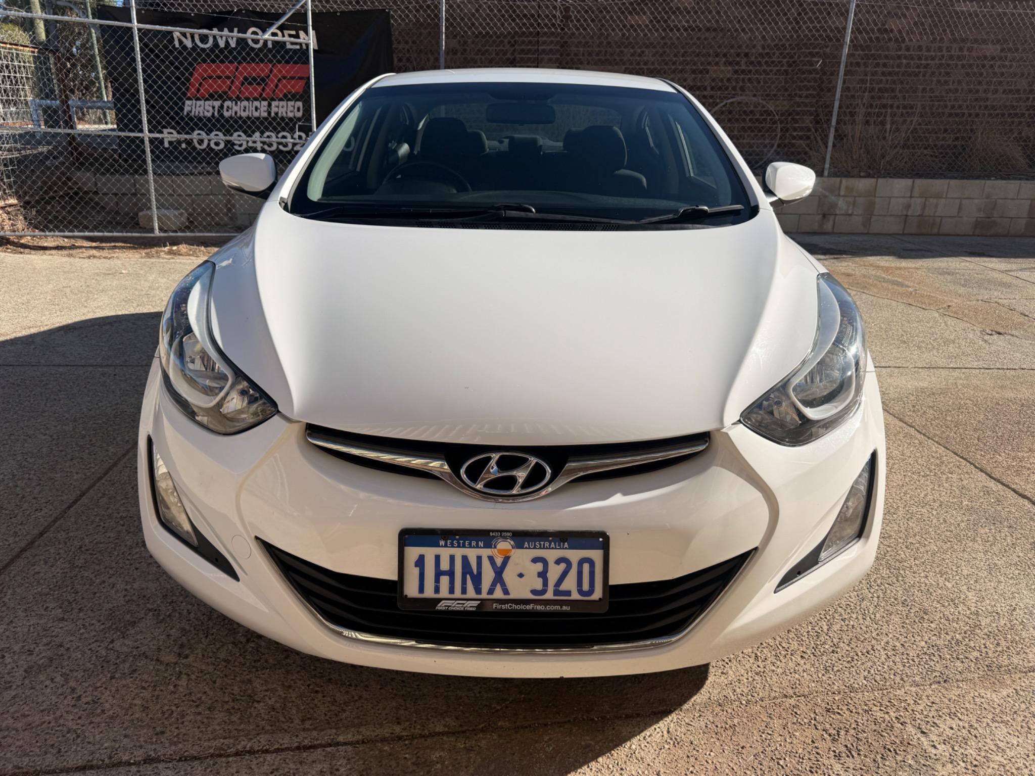 HYUNDAI ELANTRA