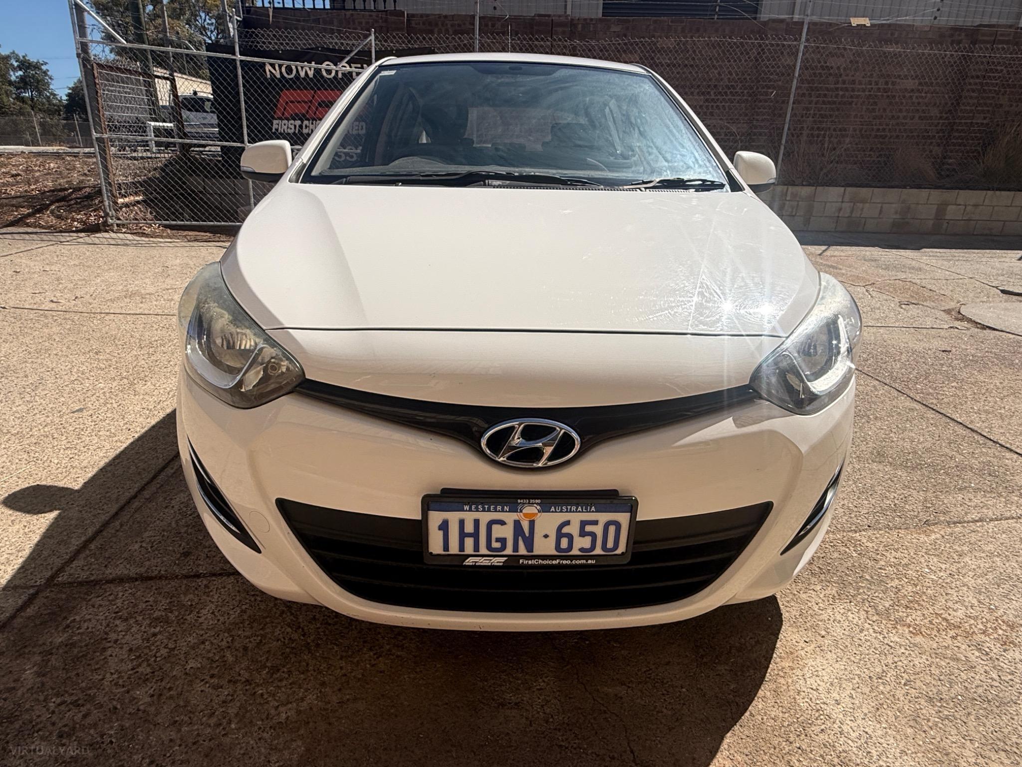 HYUNDAI i20