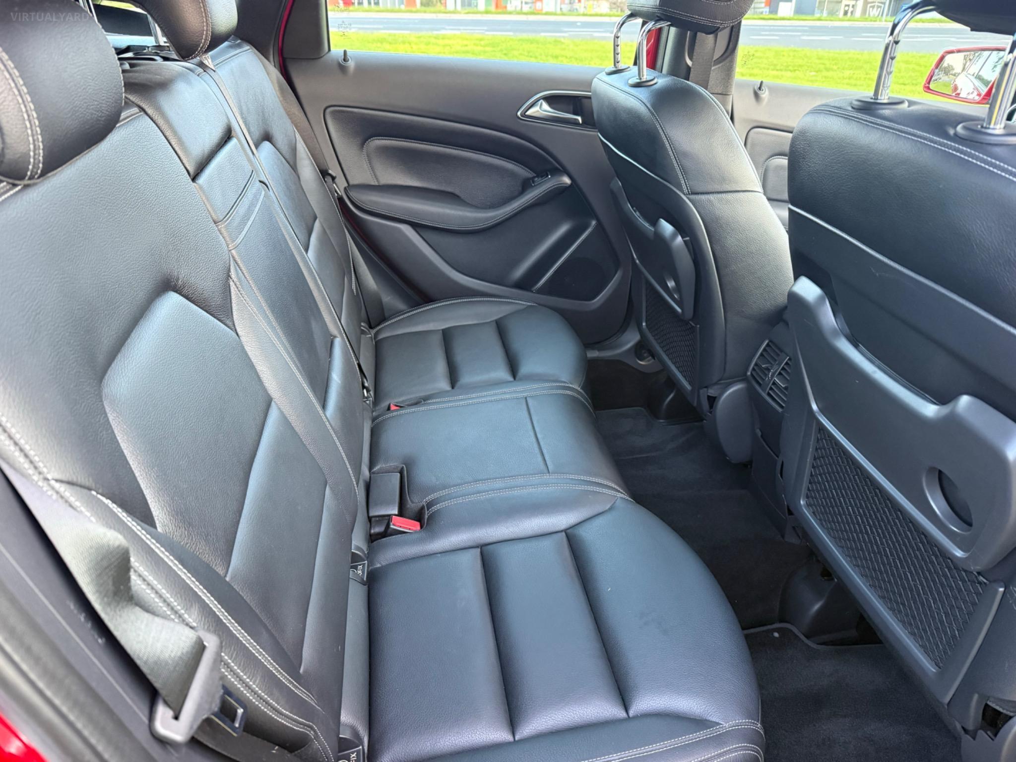 MERCEDES-BENZ B200