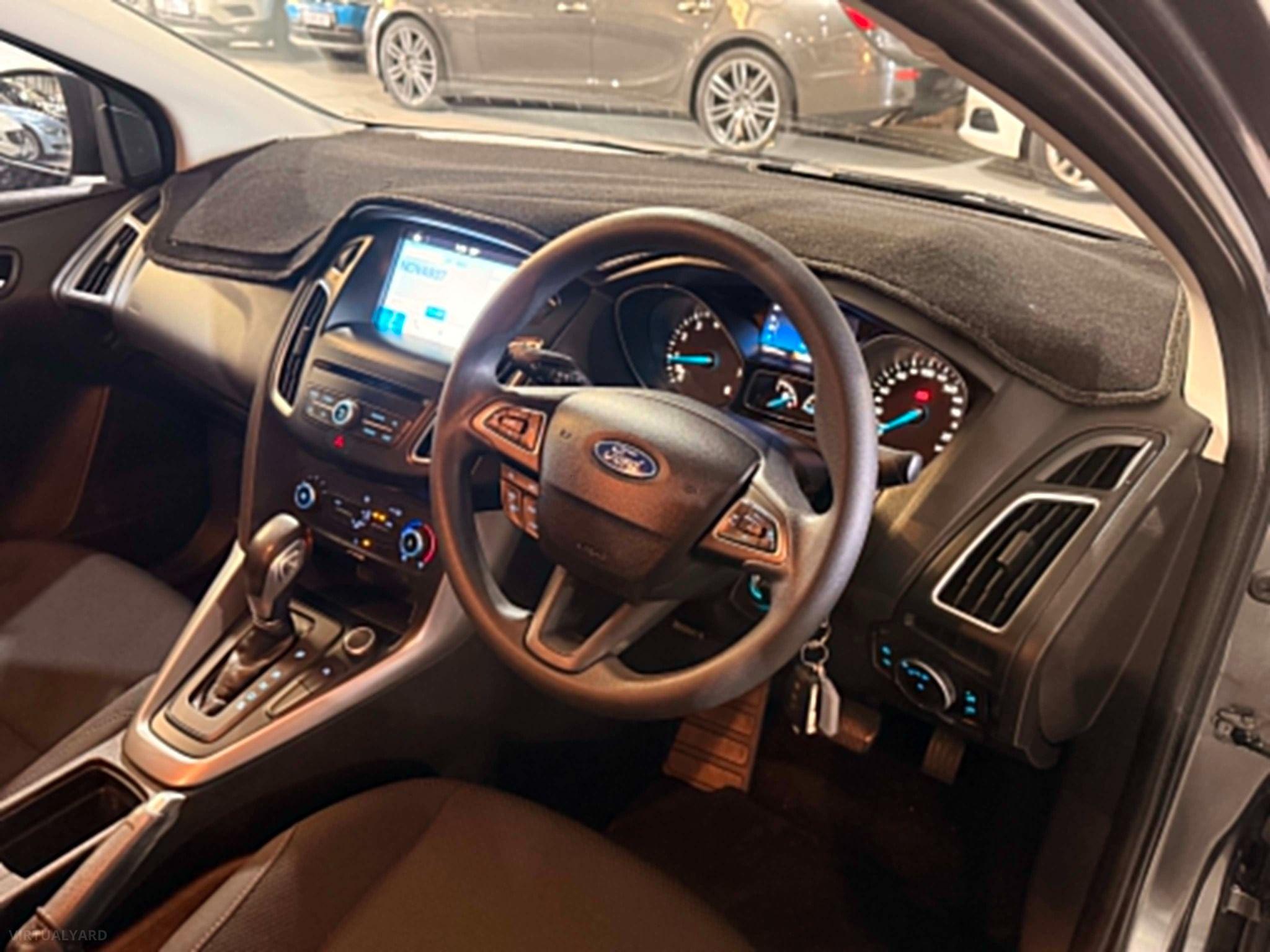 FORD FOCUS