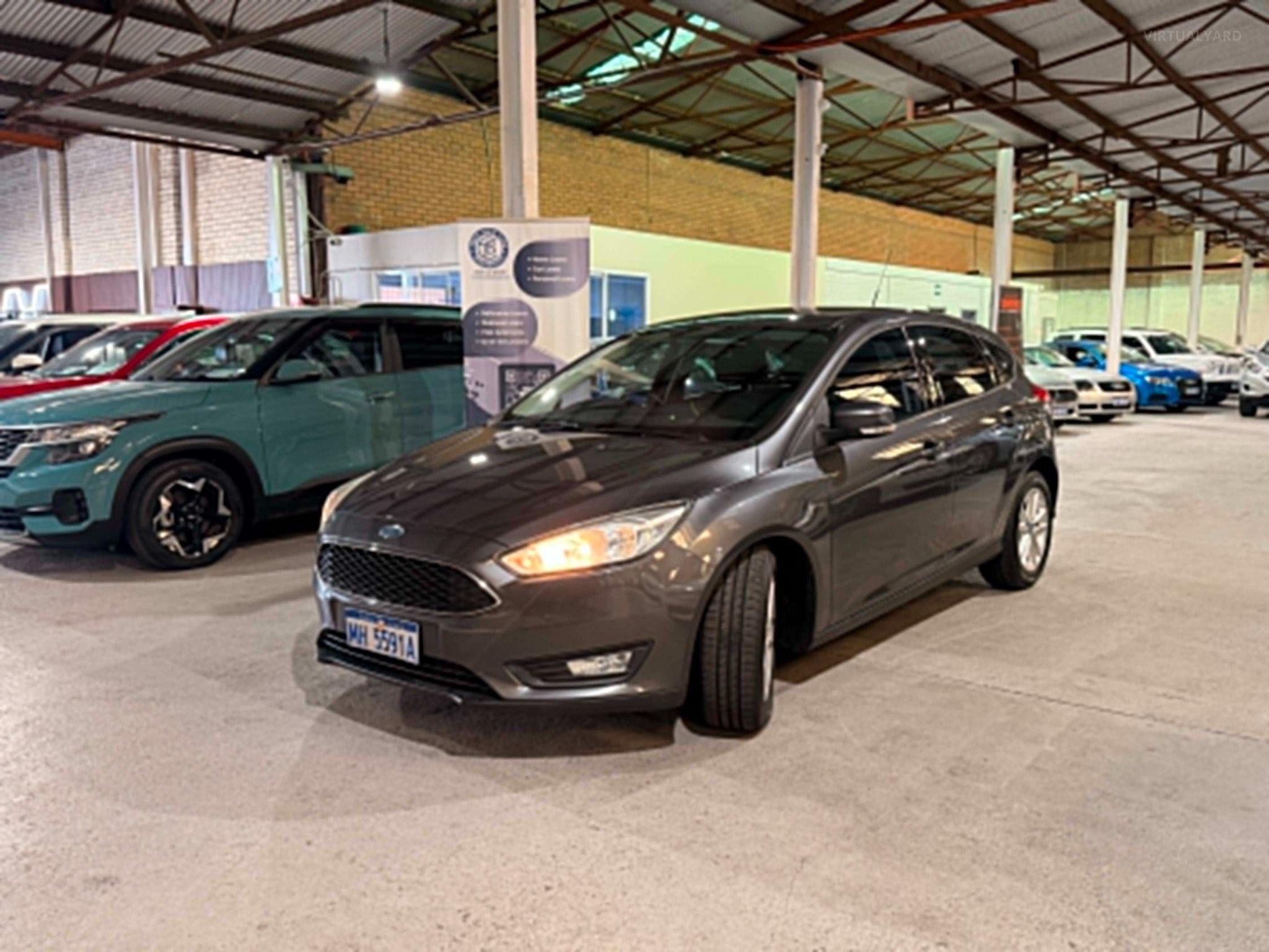 FORD FOCUS