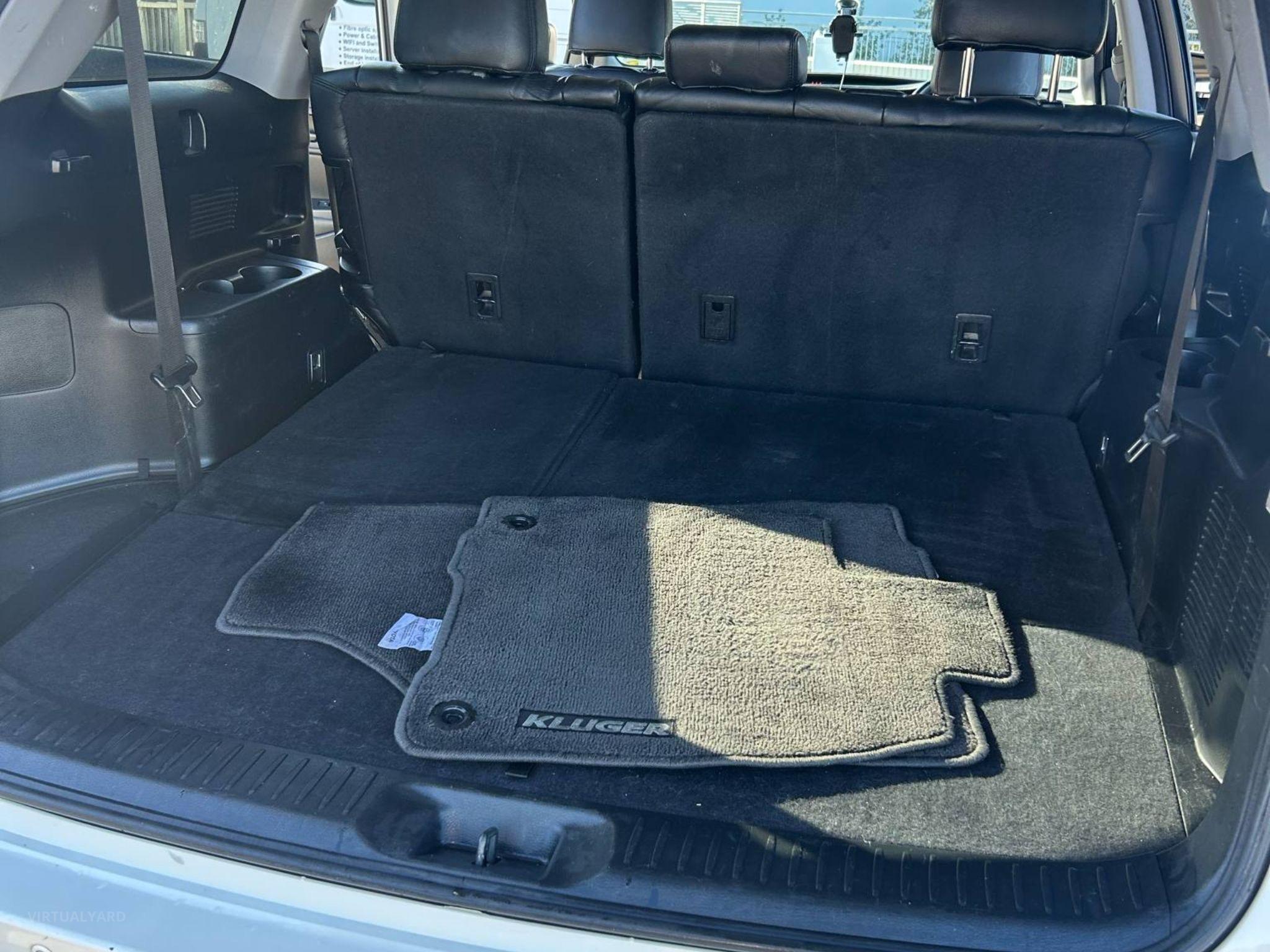 TOYOTA KLUGER