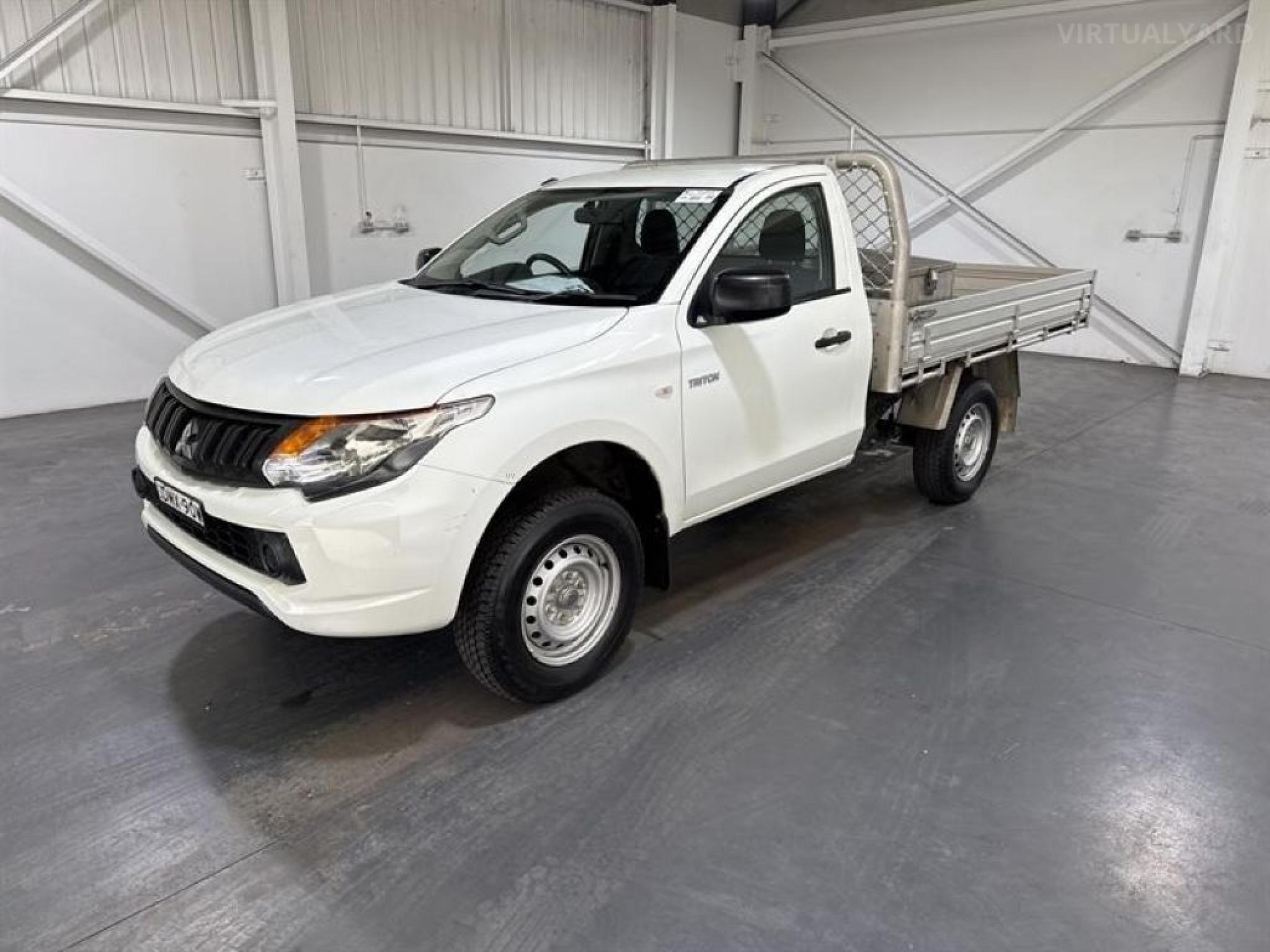 MITSUBISHI TRITON
