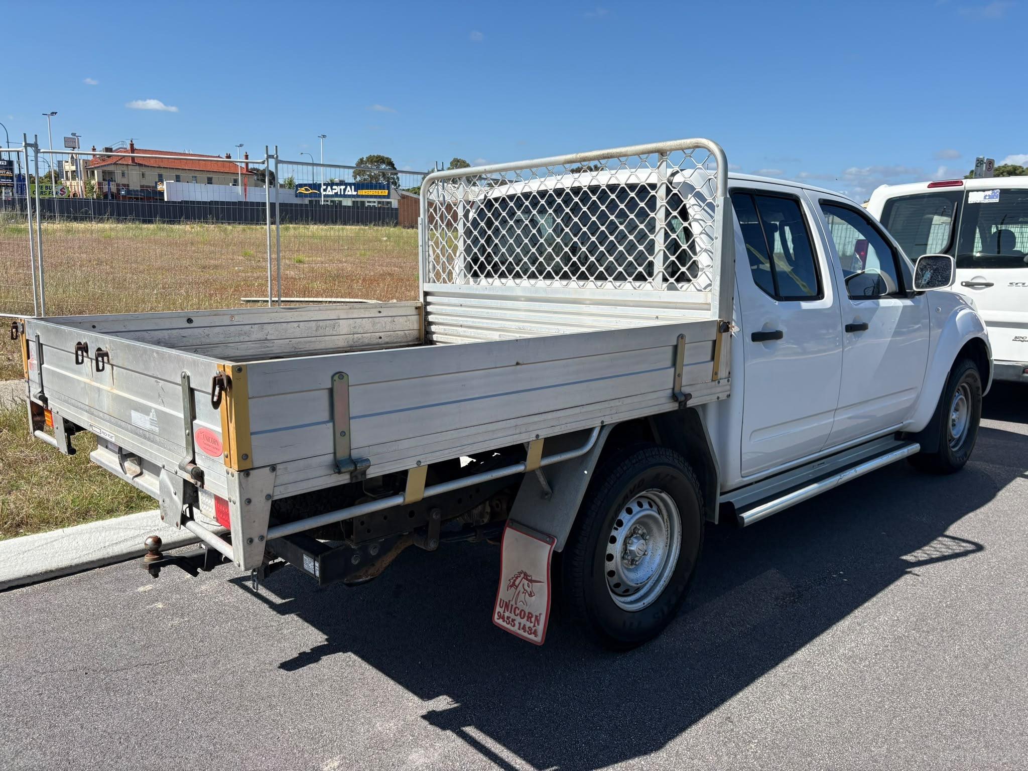 NISSAN NAVARA