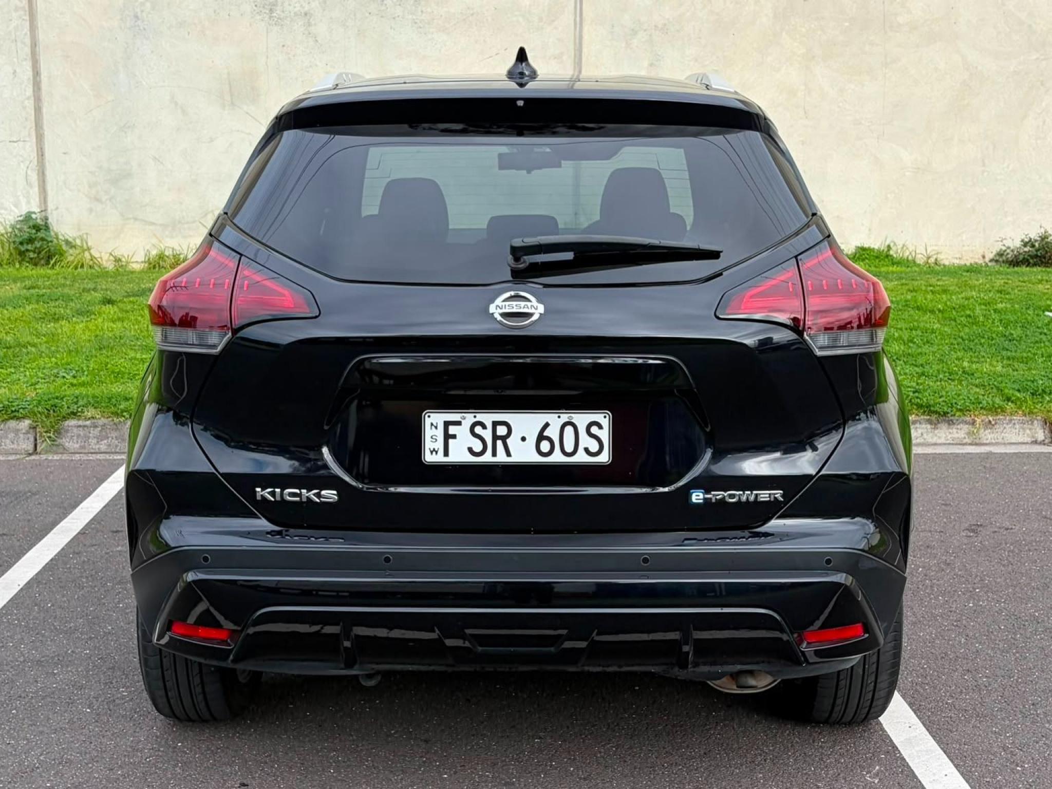NISSAN KICKS