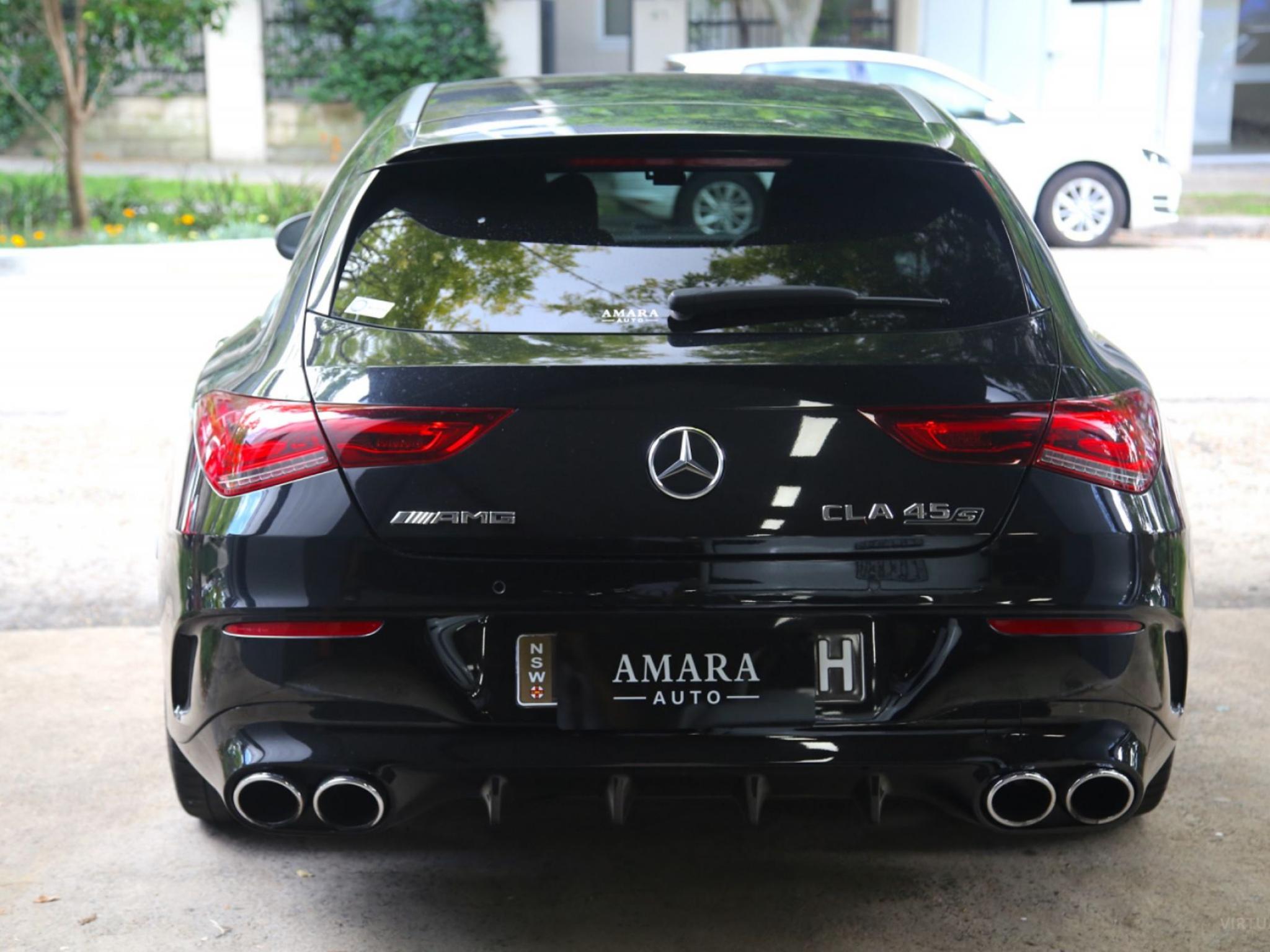 MERCEDES-AMG CLA