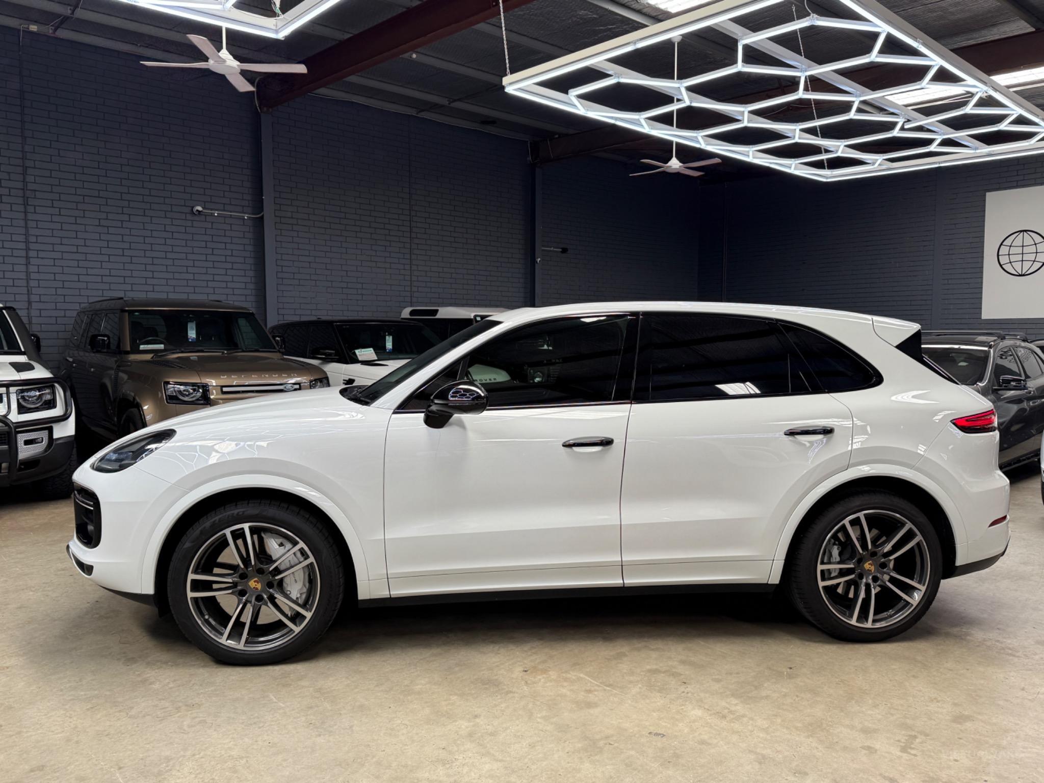 PORSCHE CAYENNE