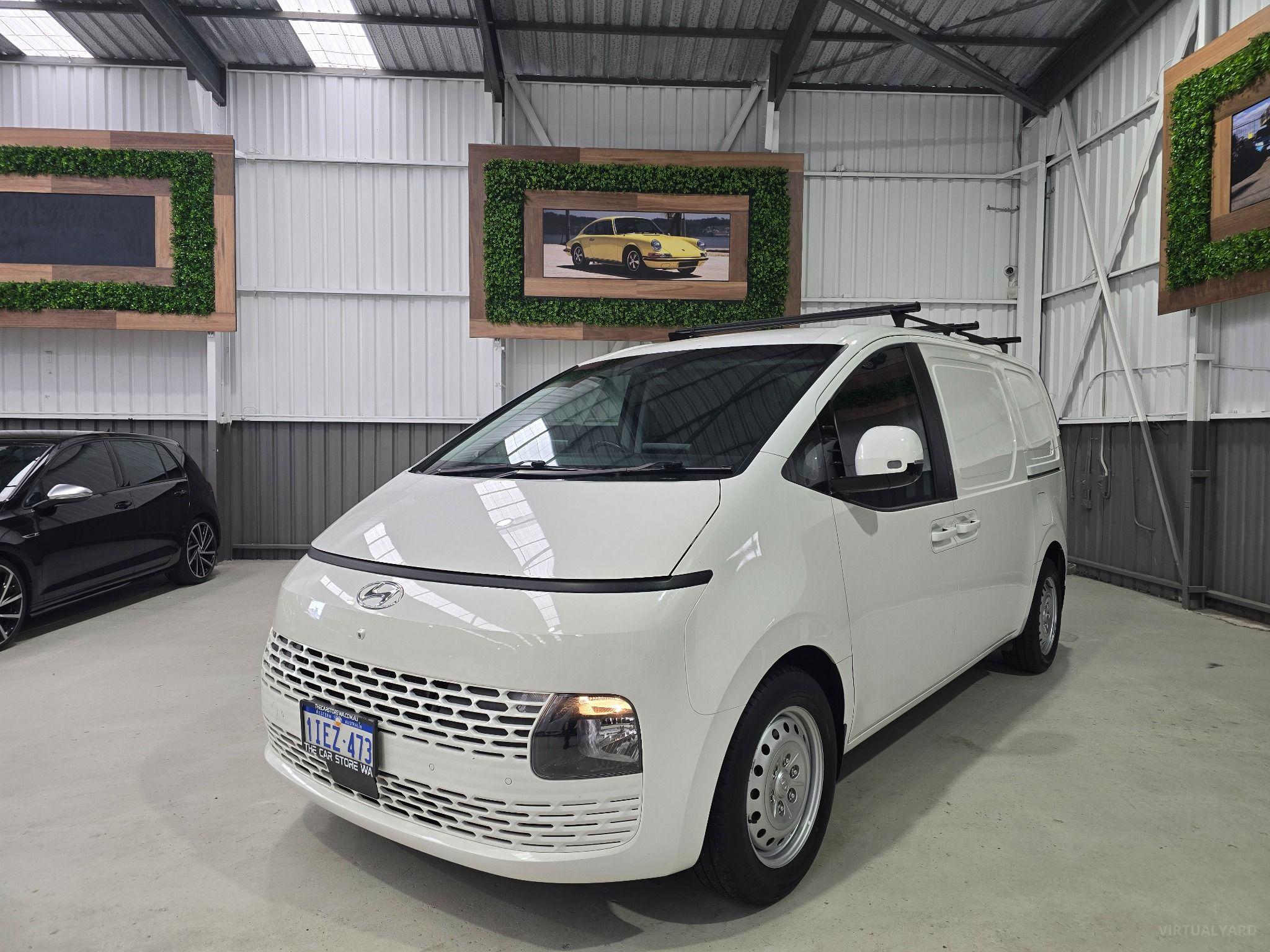 Hyundai STARIA LOAD