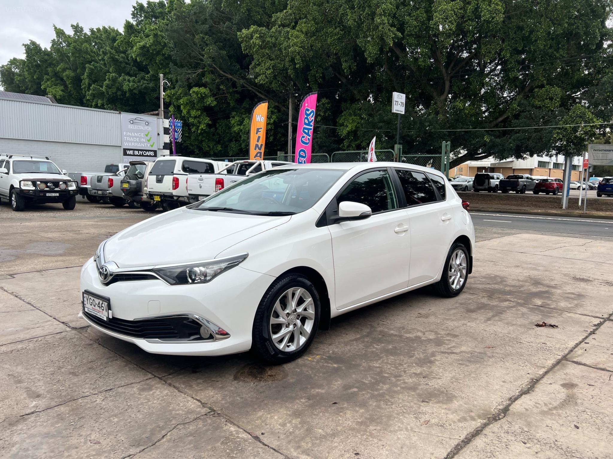 TOYOTA COROLLA