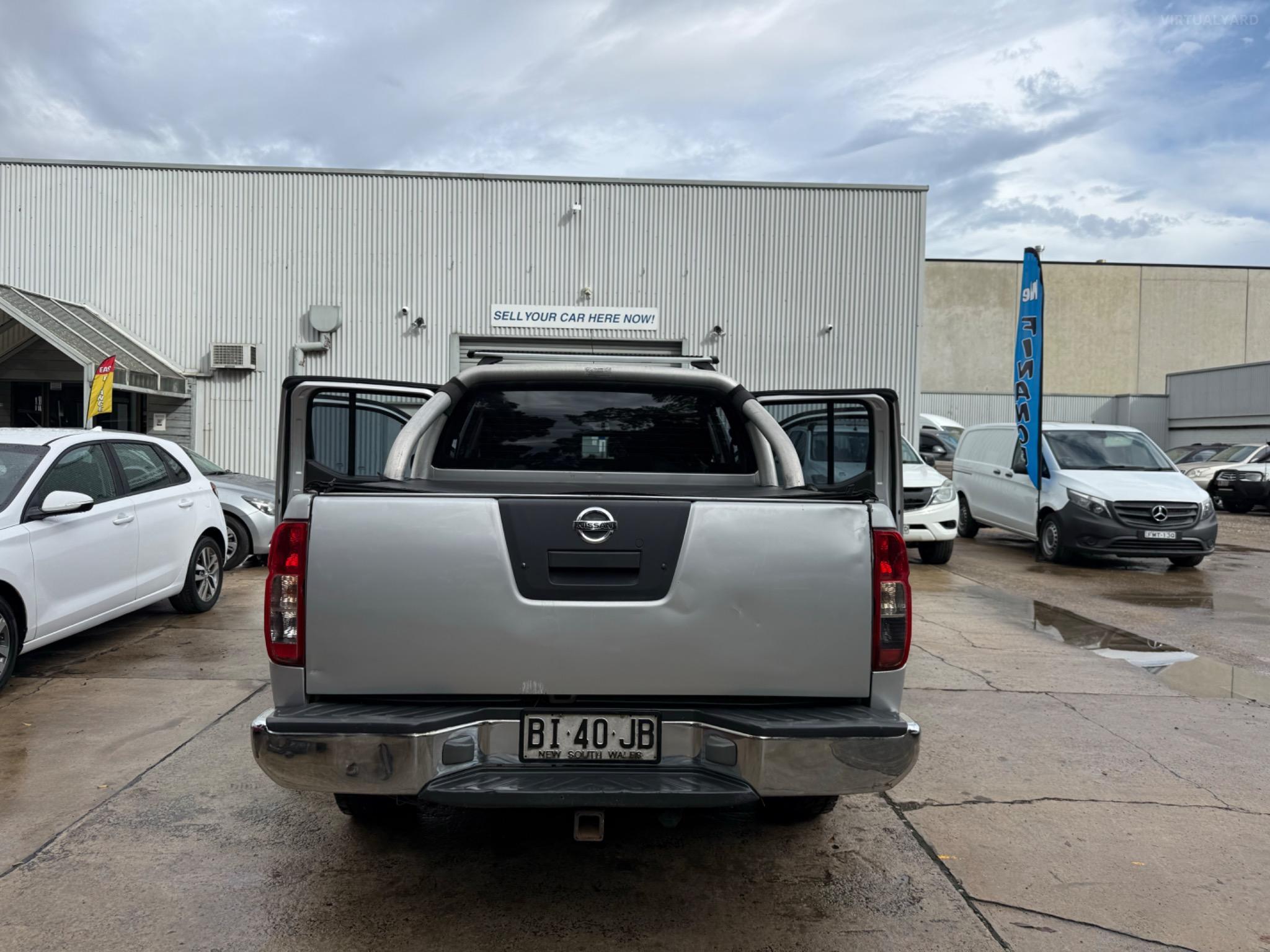 NISSAN NAVARA