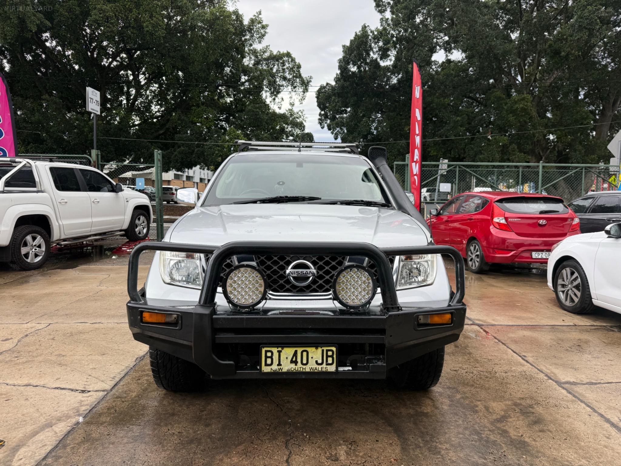 NISSAN NAVARA