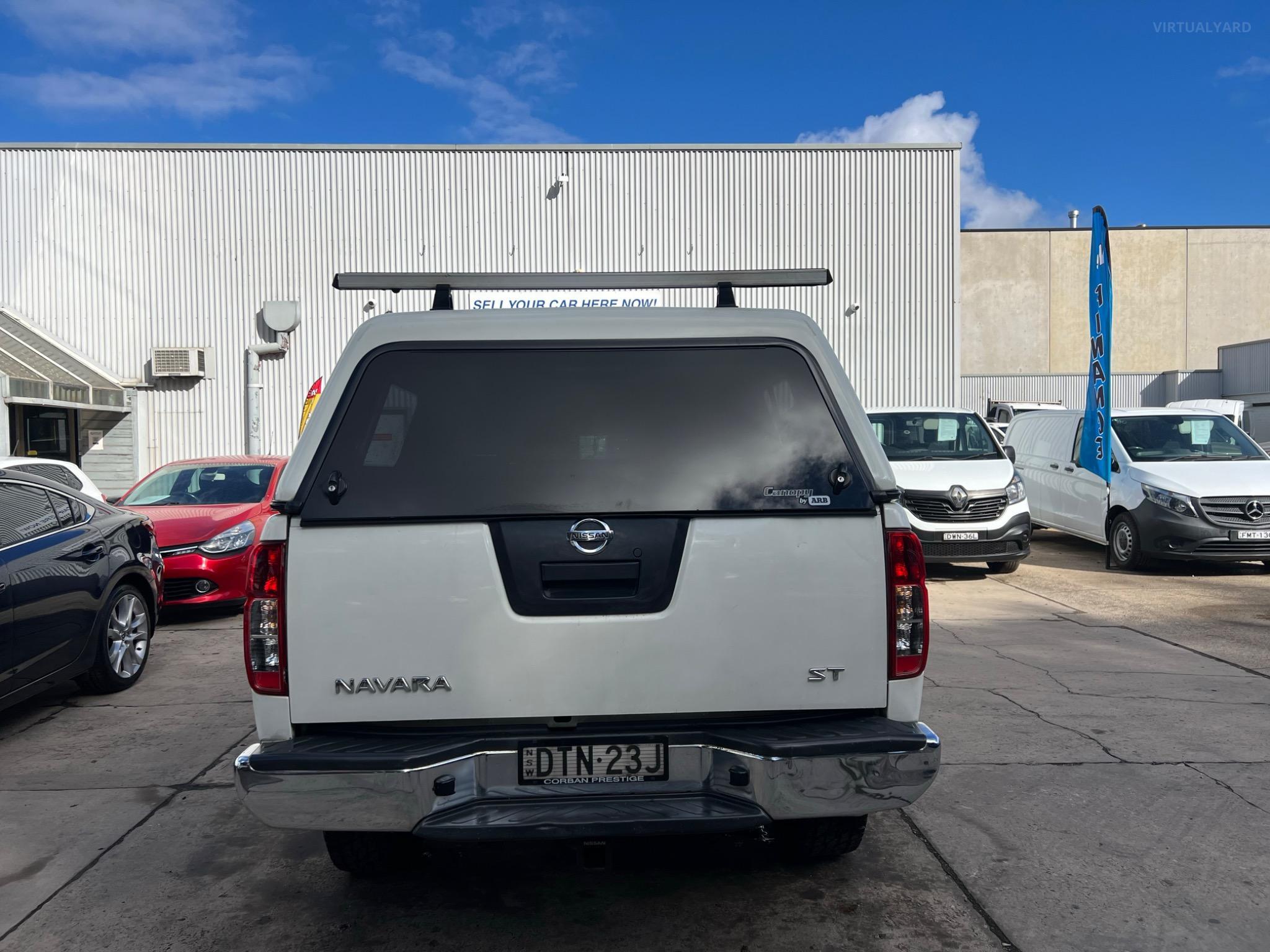 NISSAN NAVARA