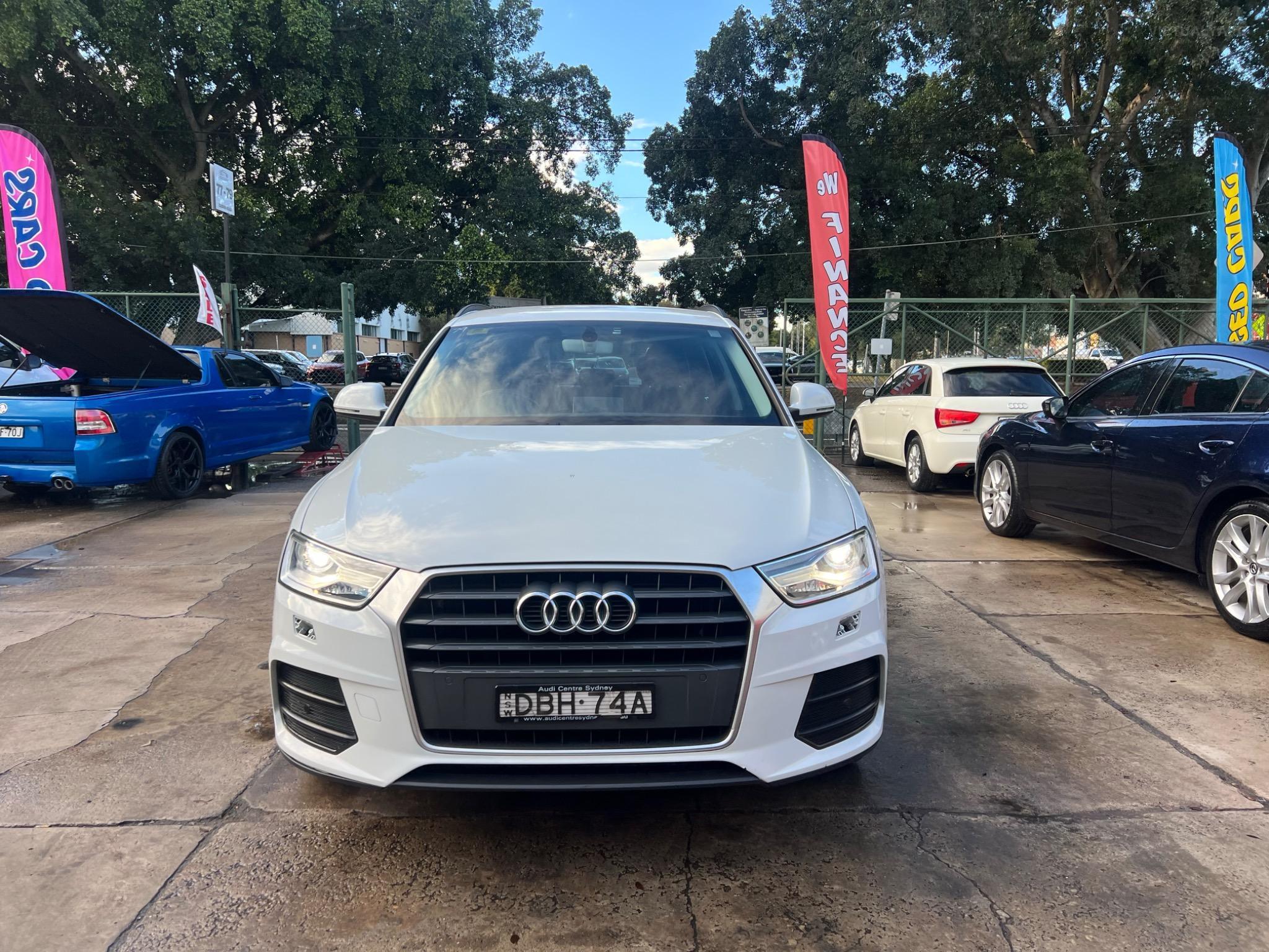 AUDI Q3