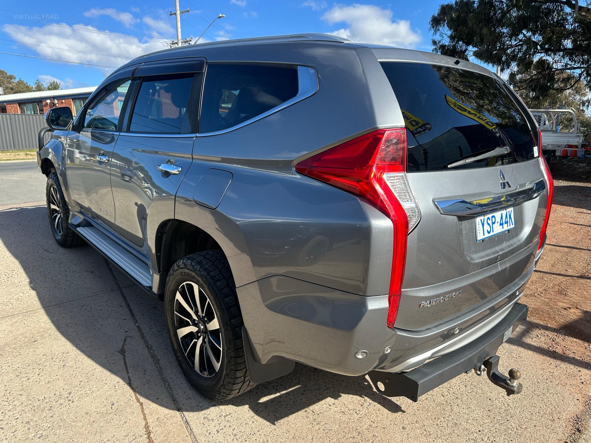 MITSUBISHI PAJERO SPORT