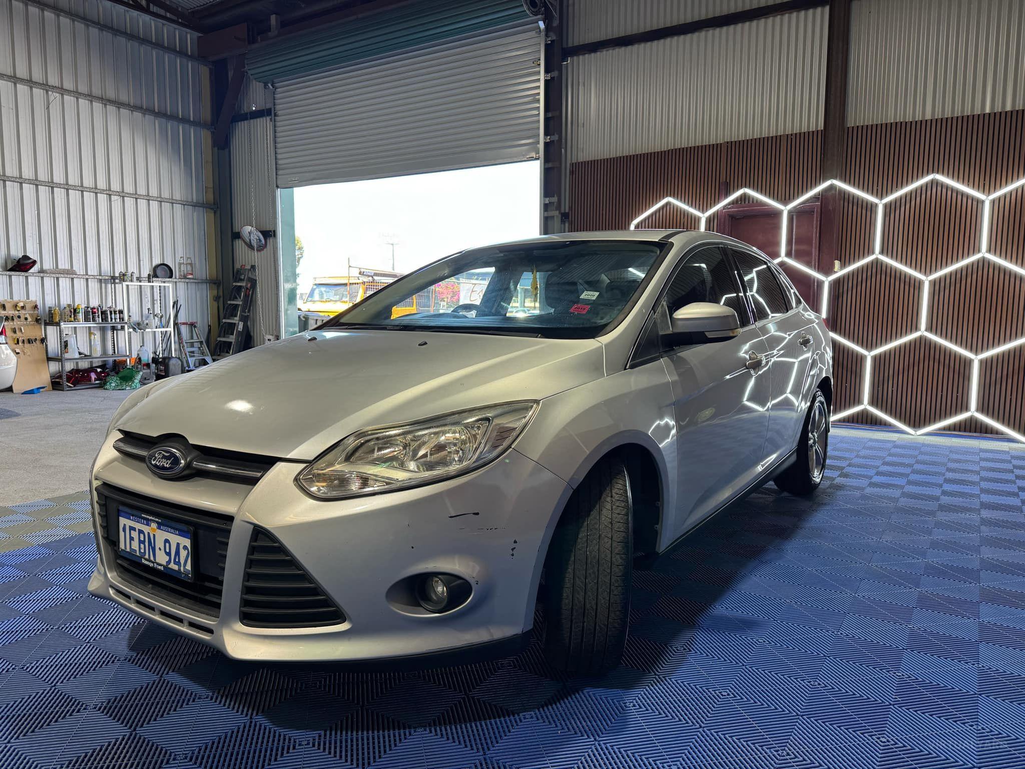 FORD FOCUS
