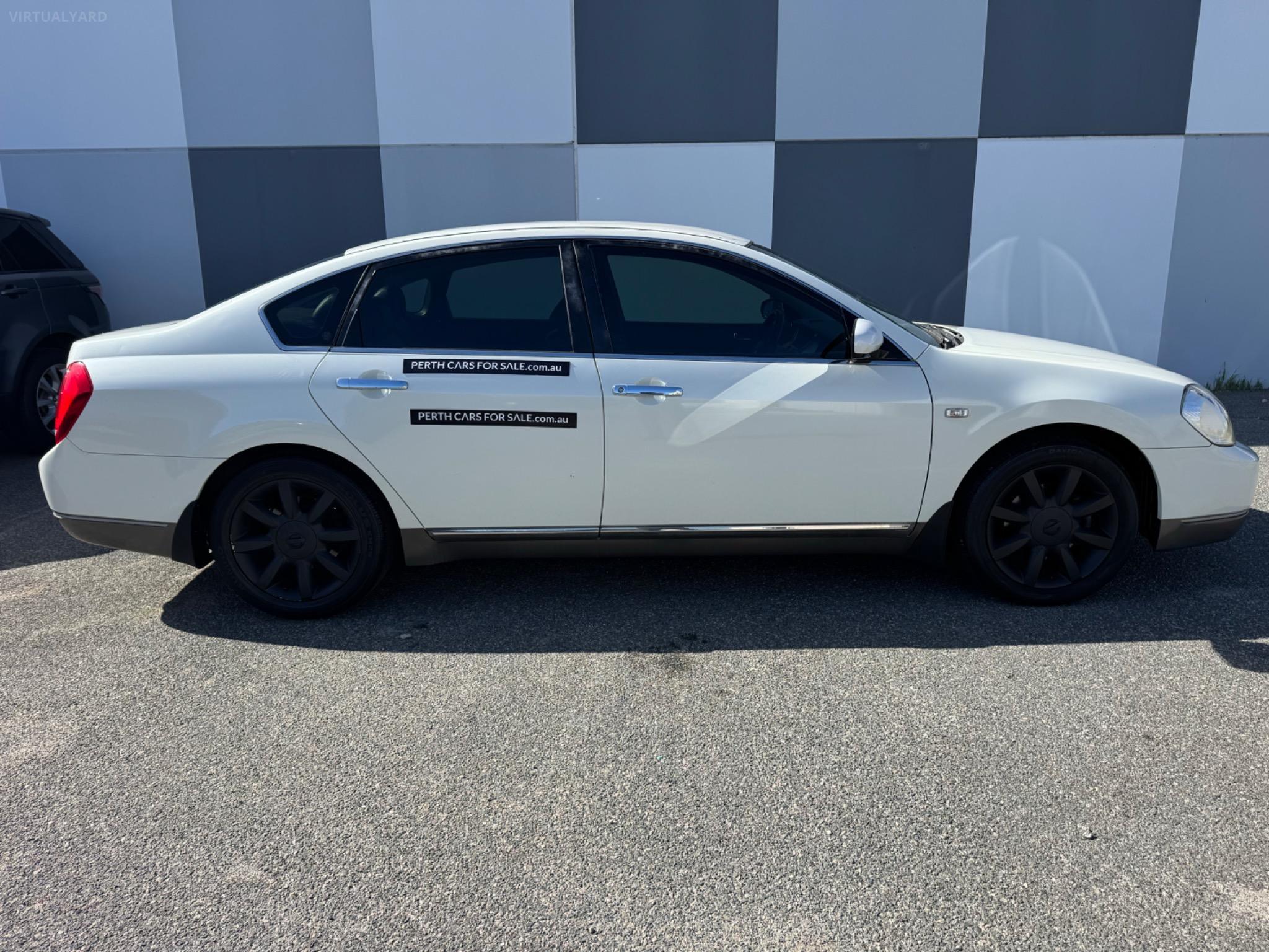 NISSAN MAXIMA