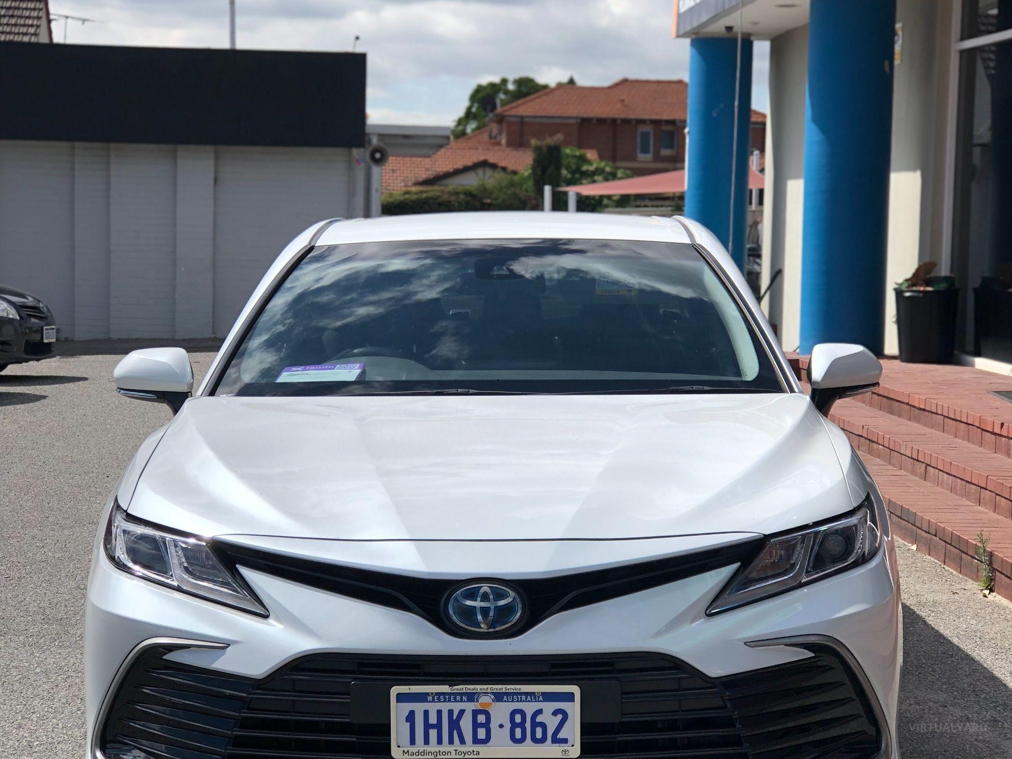 TOYOTA CAMRY