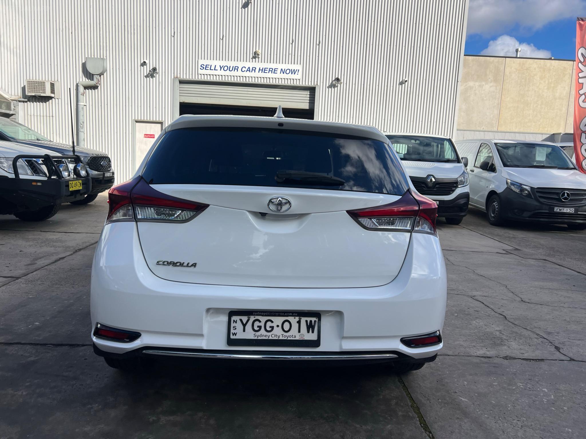 TOYOTA COROLLA