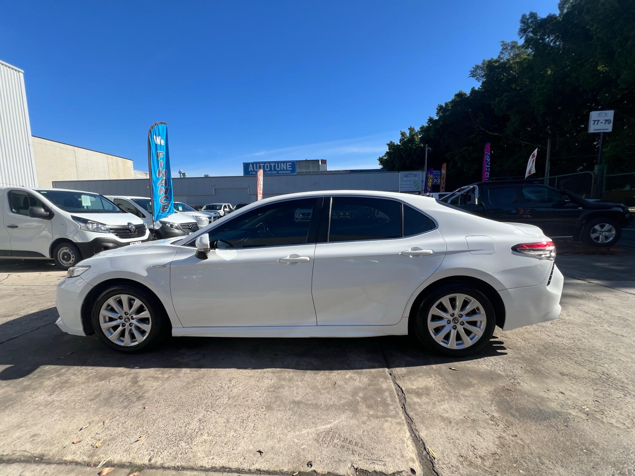 TOYOTA CAMRY