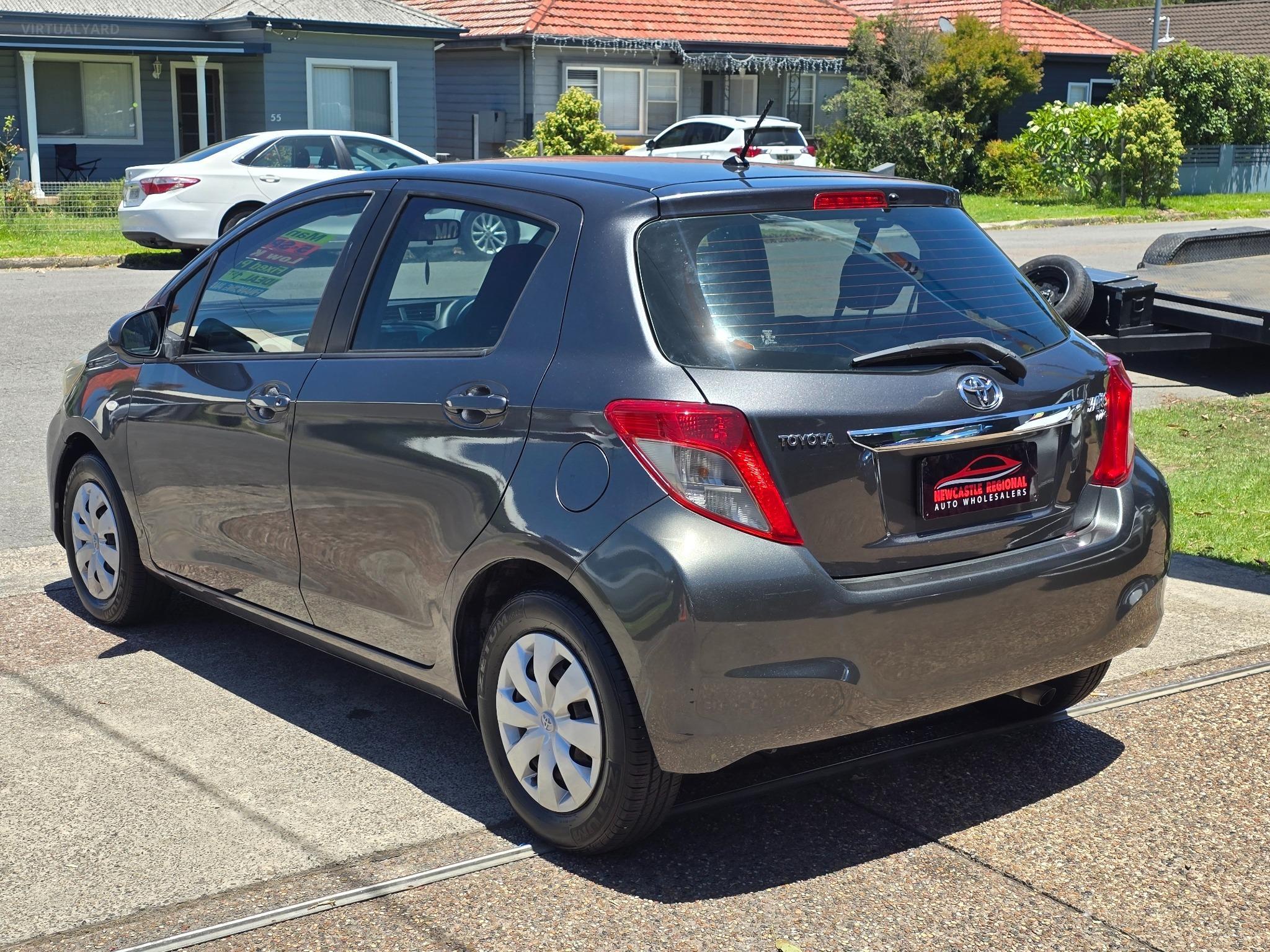 TOYOTA YARIS